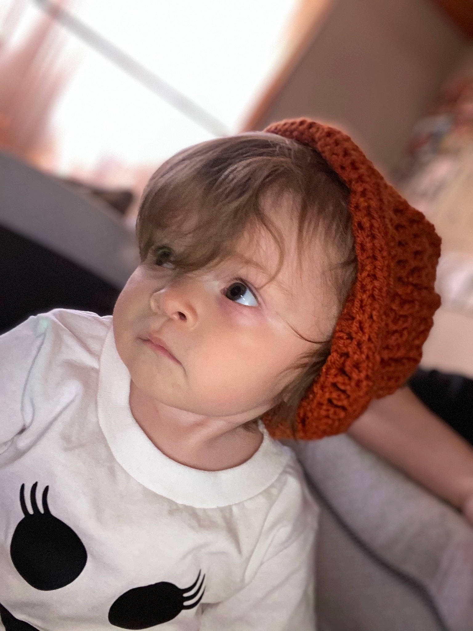 Avè is registered to the contest to win money with this photo: baby, baby_products, baby_toddler_clothing, bonnet, cheek, child, crochet, knitting, person, stuffed_toy, thread, toddler, wool, woolen