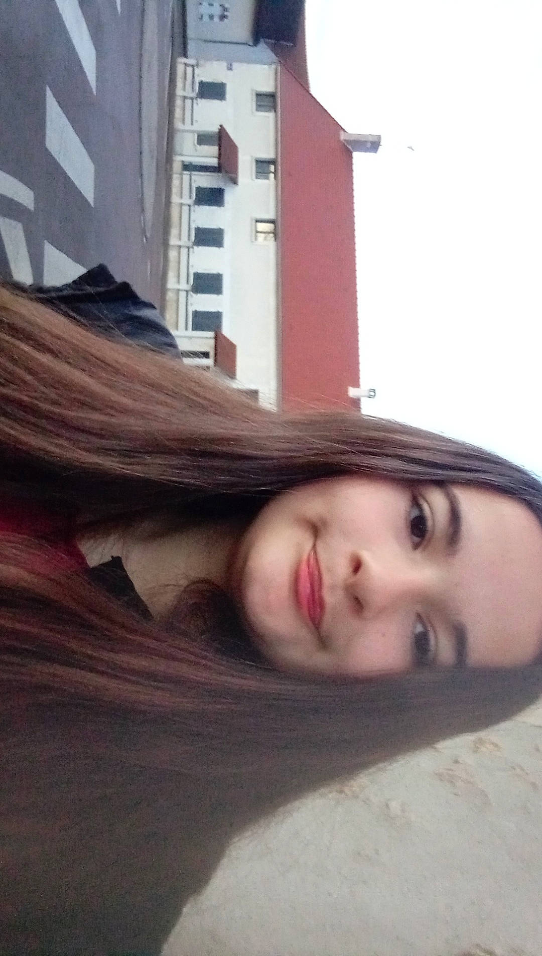 Loriane a rejoint le concours — aidez-le/la à gagner de superbes lots ! black_hair, eye, eyelash, eyewear, flash_photography, fun, hair, happy, jaw, joy, lip, long_hair, neck, person, portrait_photography, selfie, sky, tints_and_shades, wood