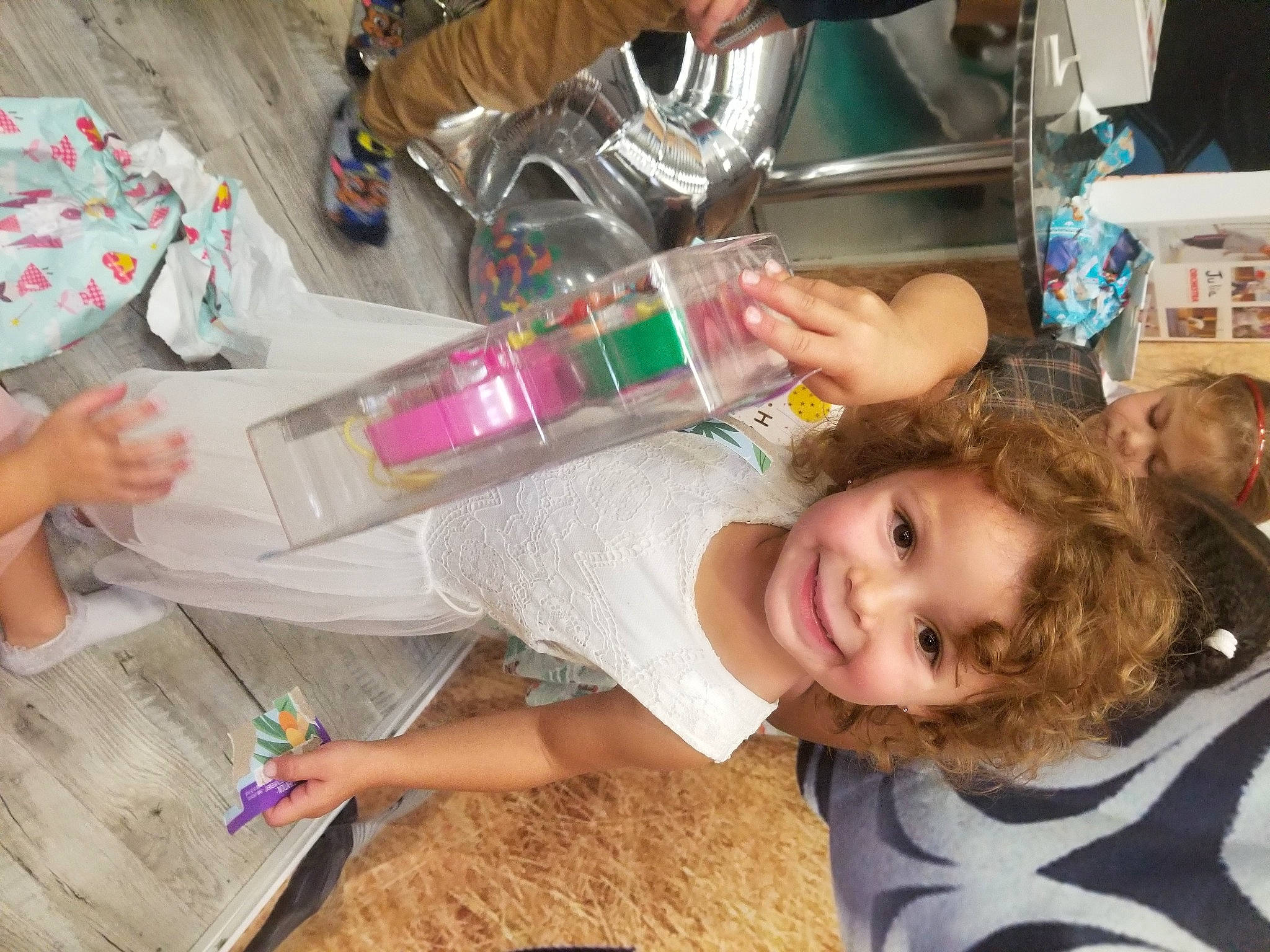 Jullialetty participe au concours pour gagner de l'argent avec cette photo : bottle, child, cooking, event, fast_food, food, fun, happy, joy, leisure, nail, party, person, plastic, plastic_bottle, play, room, sharing, smile, t_shirt