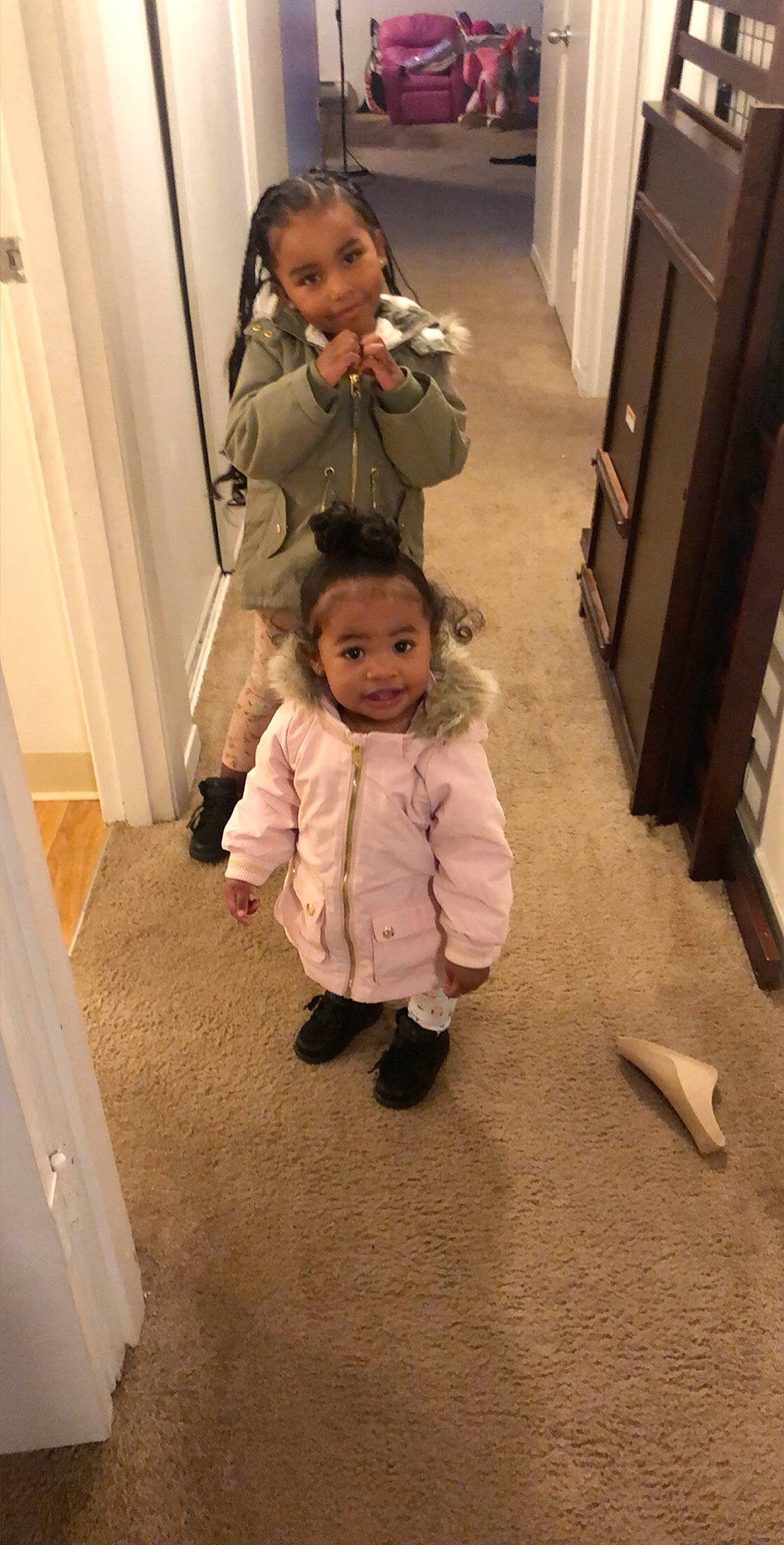 Araceli is registered to the contest to win money with this photo: child, costume, day, floor, flooring, girl, infant, person, product, sitting, skin, standing, textile, toddler