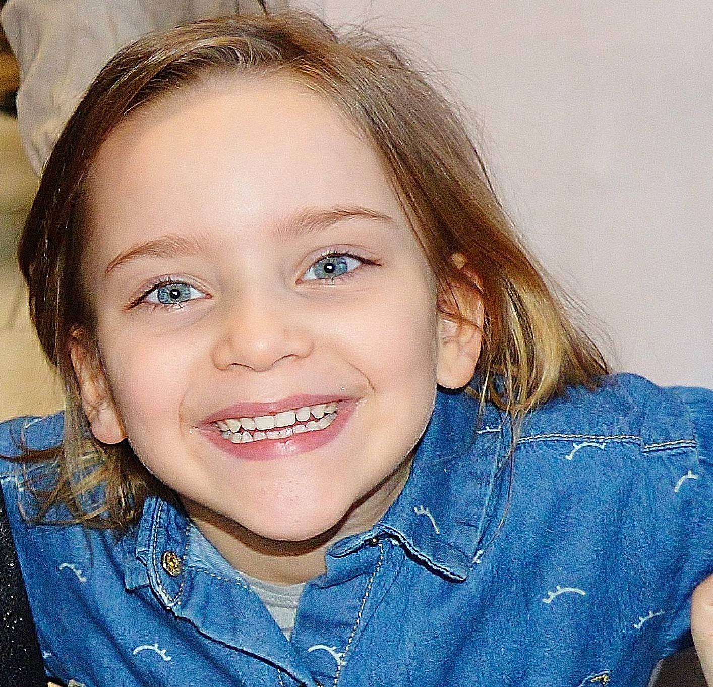 Ynes participe au concours pour gagner de l'argent avec cette photo : beauty, blond, brown_hair, cheek, child, child_model, chin, eye, eyebrow, face, facial_expression, forehead, girl, hairstyle, head, human_hair_color, joy, nose, person, portrait_photography