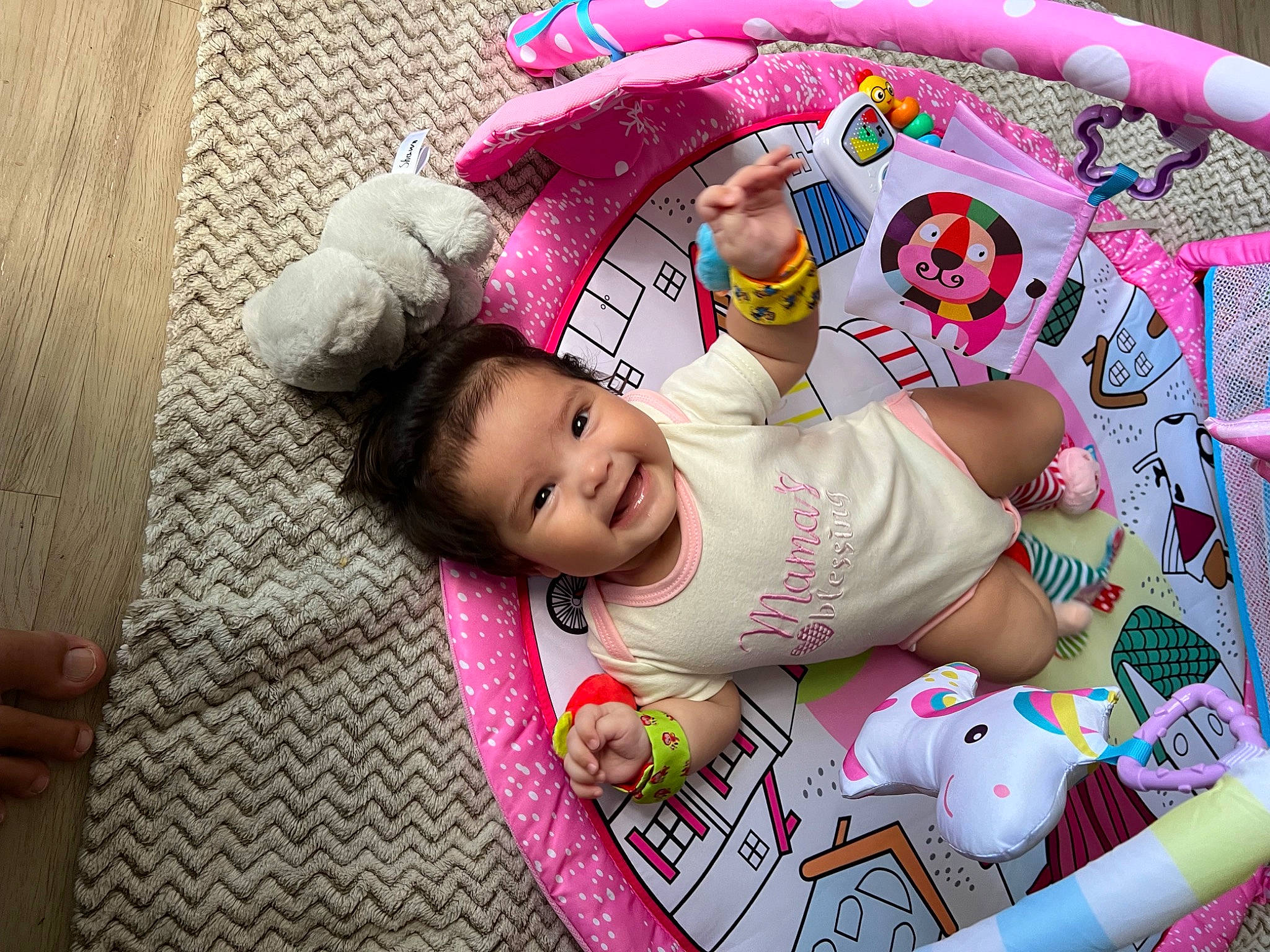 Kairie is registered to the contest to win money with this photo: baby, baby_toddler_clothing, child, comfort, event, face, facial_expression, fun, happy, hat, joy, leisure, magenta, mammal, pattern, person, pink, play, smile, sunglasses