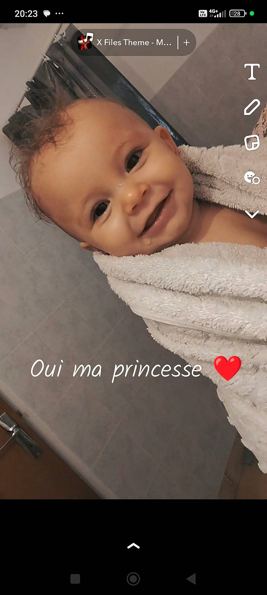 Héléna a rejoint le concours — aidez-le/la à gagner de superbes lots ! accessories, art, baby, bodypart, collage, earring, face, finger, hand, happy, head, mouth, newborn, person, photography, portrait, selfie, smile, teeth, towel