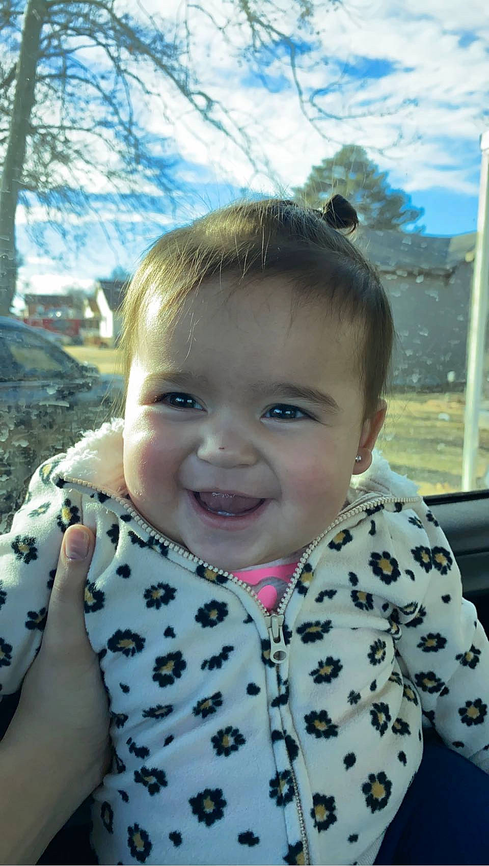 Sianna is registered to the contest to win money with this photo: baby_toddler_clothing, cheek, chin, cloud, cool, eyebrow, face, grass, hair, happy, iris, joy, lip, nose, person, plant, skin, sky, sleeve, smile