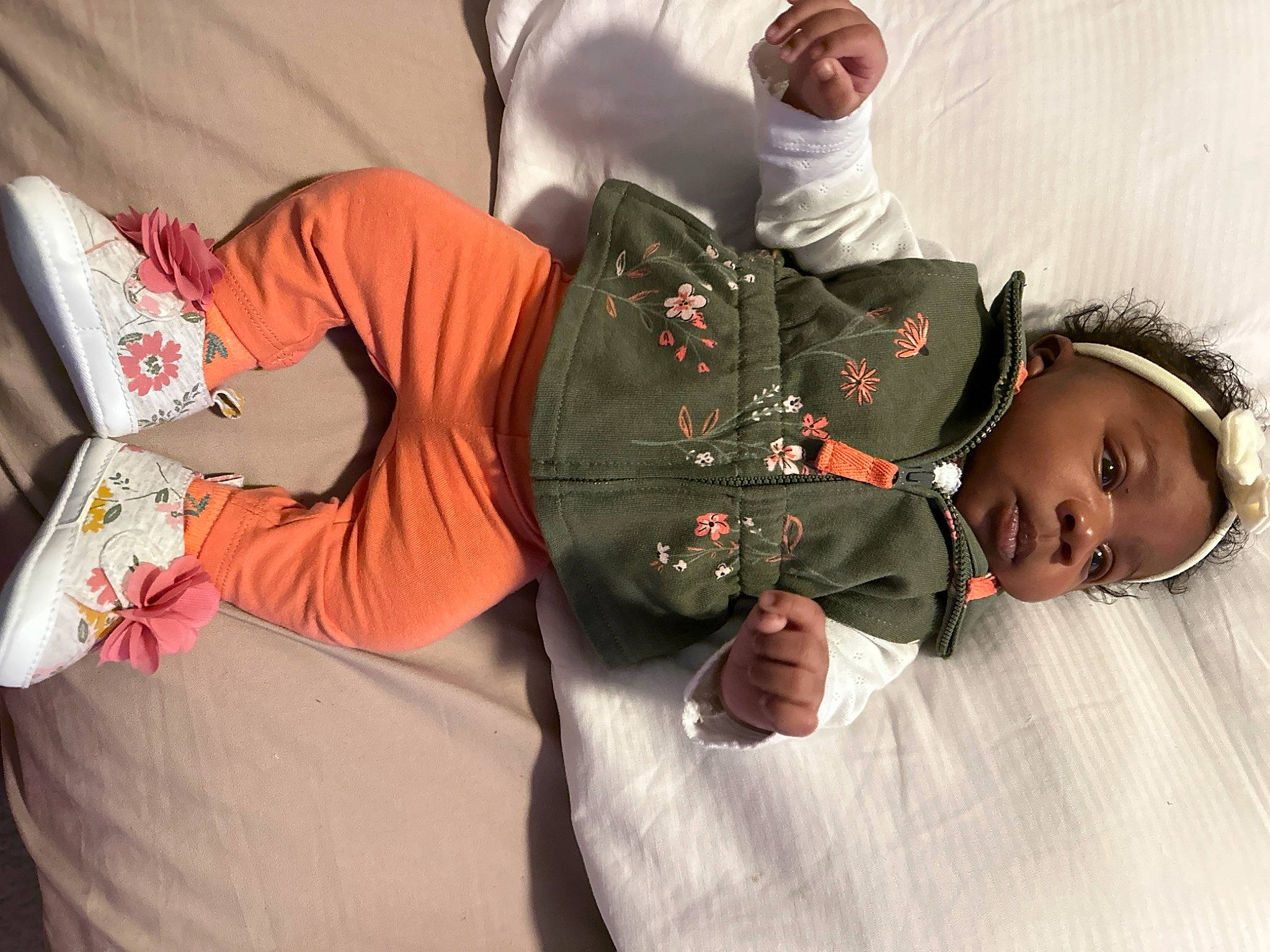 Royalty is registered to the contest to win money with this photo: arm, baby, carmine, child, comfort, elbow, event, fun, happy, joint, knee, lap, person, room, sitting, sleep, sleeve, t_shirt, toddler