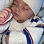 Kaÿden a rejoint le concours — aidez-le/la à gagner de superbes lots ! baby, sleeping, hat, sweater, knitwear, striped_clothing, bear_patch, hand, blanket, cozy, child, infant, cute, face, peaceful, closeup, portrait, rest, warm, soft