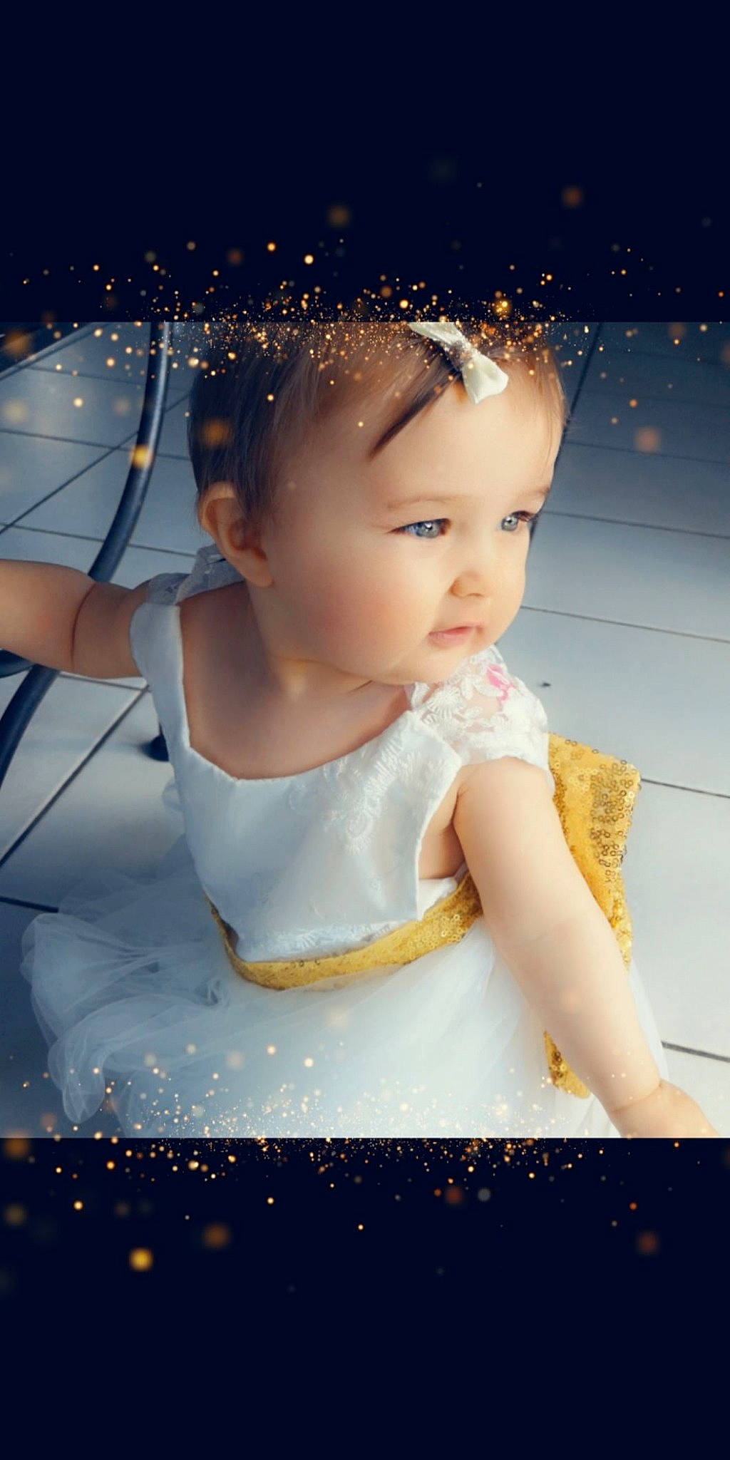 Linaya participe au concours pour gagner de l'argent avec cette photo : child, child_model, person, photography, smile, space, toddler