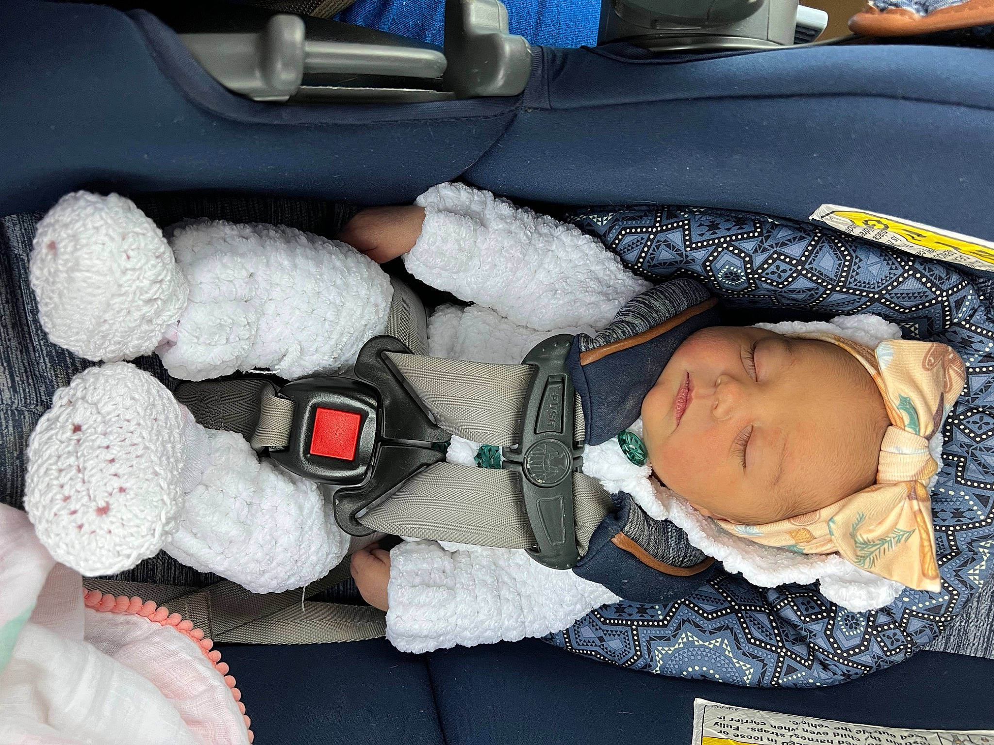 Celeste is registered to the contest to win money with this photo: auto_part, automotive_design, baby, baby_carriage, baby_products, baby_safety, baby_toddler_clothing, car, car_seat, car_seat_cover, carmine, child, comfort, family_car, luxury_vehicle, mammal, person, personal_luxury_car, stuffed_toy, toddler