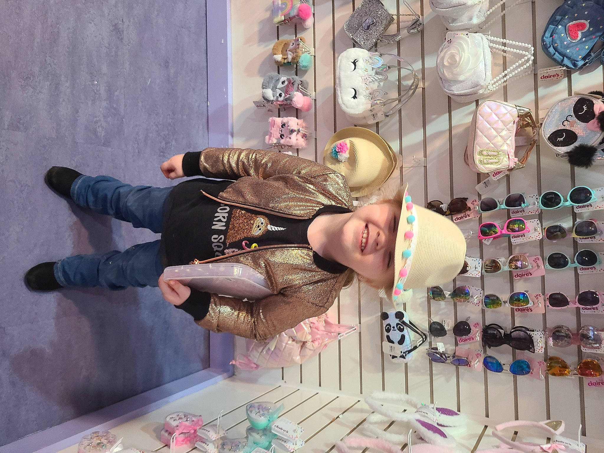 Izabella joined the competition — help win amazing prizes! circle, collection, eyewear, fashion_accessory, fashion_design, fun, glass, hat, headwear, jewellery, joy, pattern, person, photograph, retail, room, sandal, shoe, snapshot, vision_care