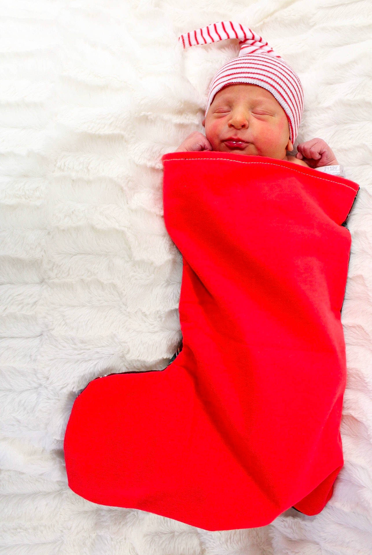 Kyptyn joined the competition — help win amazing prizes! child, girl, headwear, outerwear, person, product, red, textile