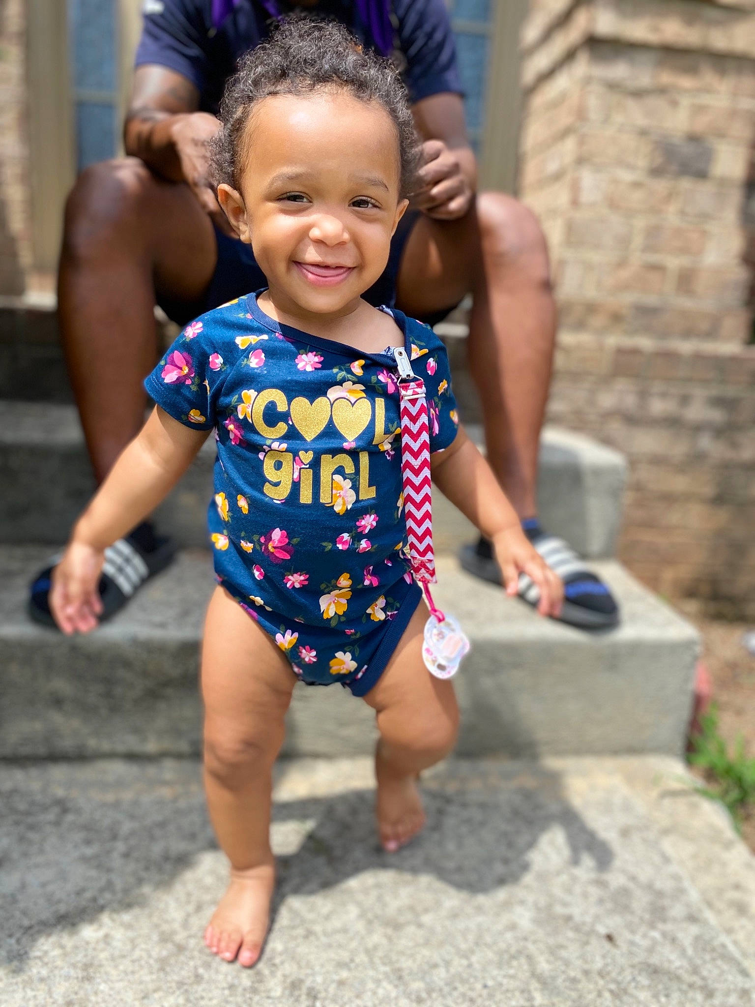 Leyana is registered to the contest to win money with this photo: blue, child, electric_blue, event, eye, face, foot, fun, gesture, hairstyle, happy, human_leg, joy, leg, leisure, person, skin, smile, street_fashion, summer