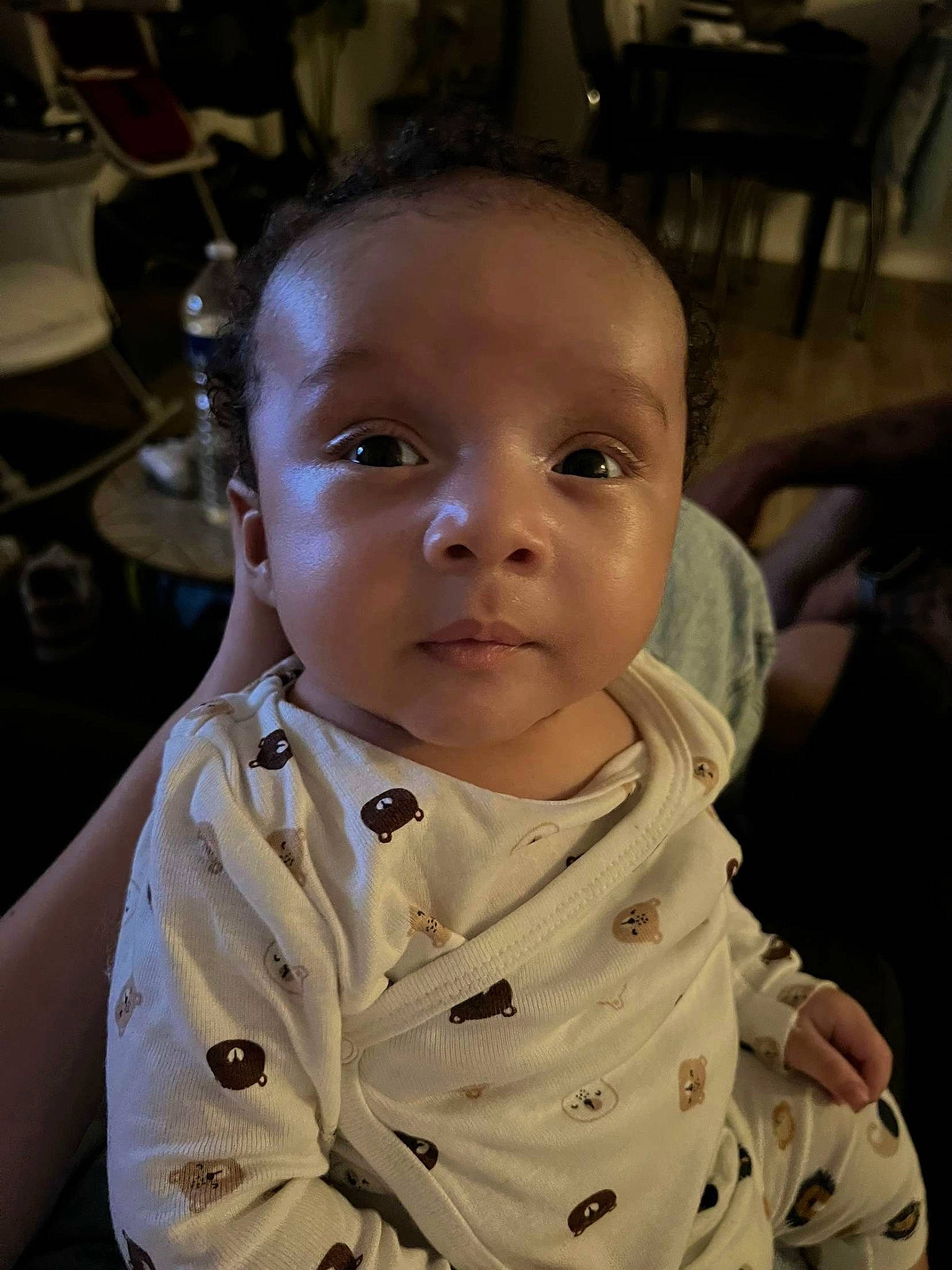 Lamine participe au concours pour gagner de l'argent avec cette photo : baby, baby_products, baby_toddler_clothing, chair, cheek, child, comfort, ear, event, eyebrow, fun, happy, iris, lip, nose, person, sitting, sleeve, smile, tableware