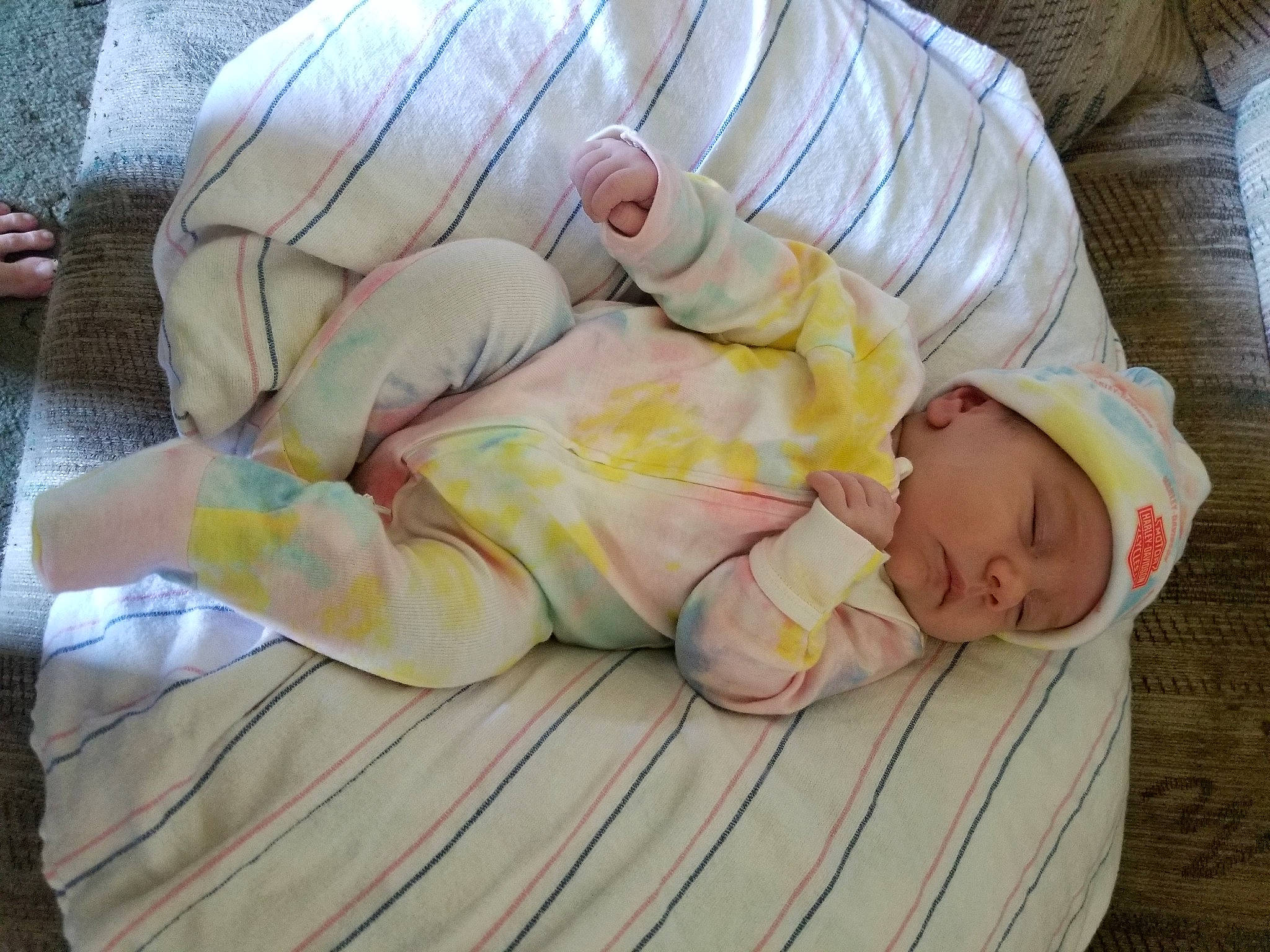 Cerabella is registered to the contest to win money with this photo: baby, baby_products, baby_sleeping, baby_toddler_clothing, bedtime, child, comfort, finger, foot, gesture, grass, headwear, linens, nap, person, room, sitting, skin, sleep, thumb