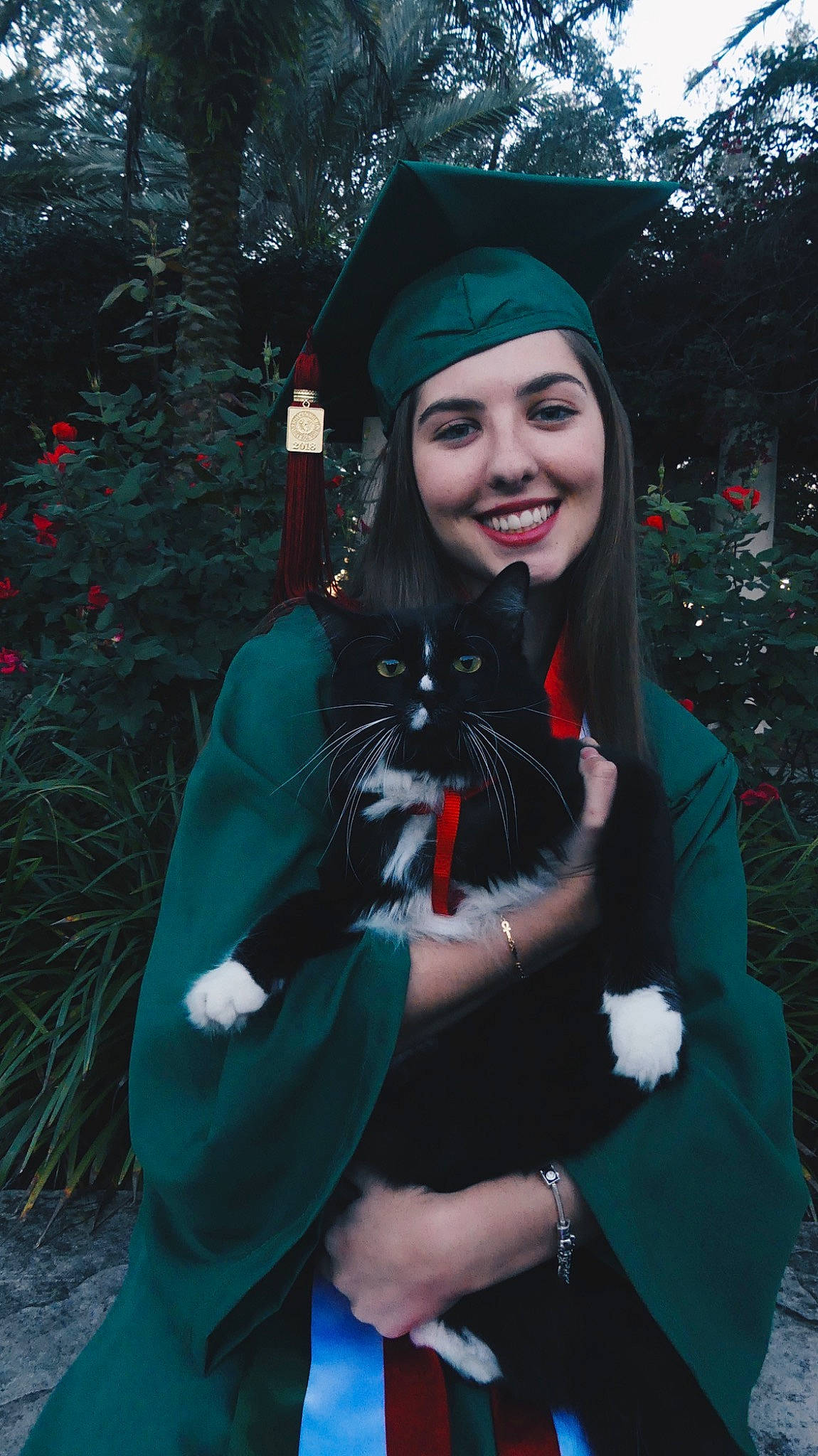 Jayjay is registered to the contest to win money with this photo: cosplay, costume, fictional_character, headgear, lady, smile, snow, winter