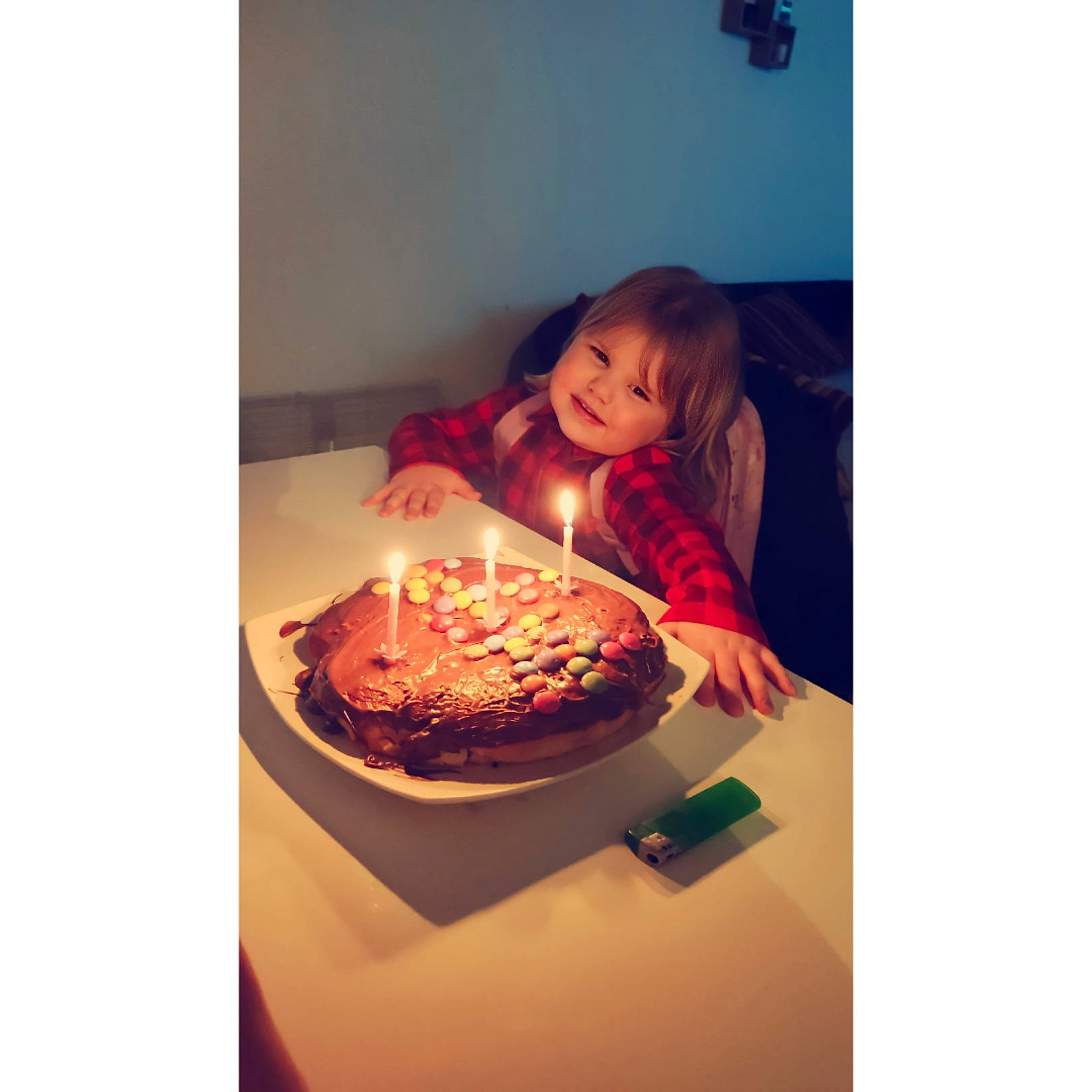 Kelia participe au concours pour gagner de l'argent avec cette photo : baked_goods, baking, birthday, birthday_cake, birthday_candle, cake, cake_decorating, candle, cuisine, dessert, dish, event, food, ingredient, joy, knife, person, plate, recipe, sweetness