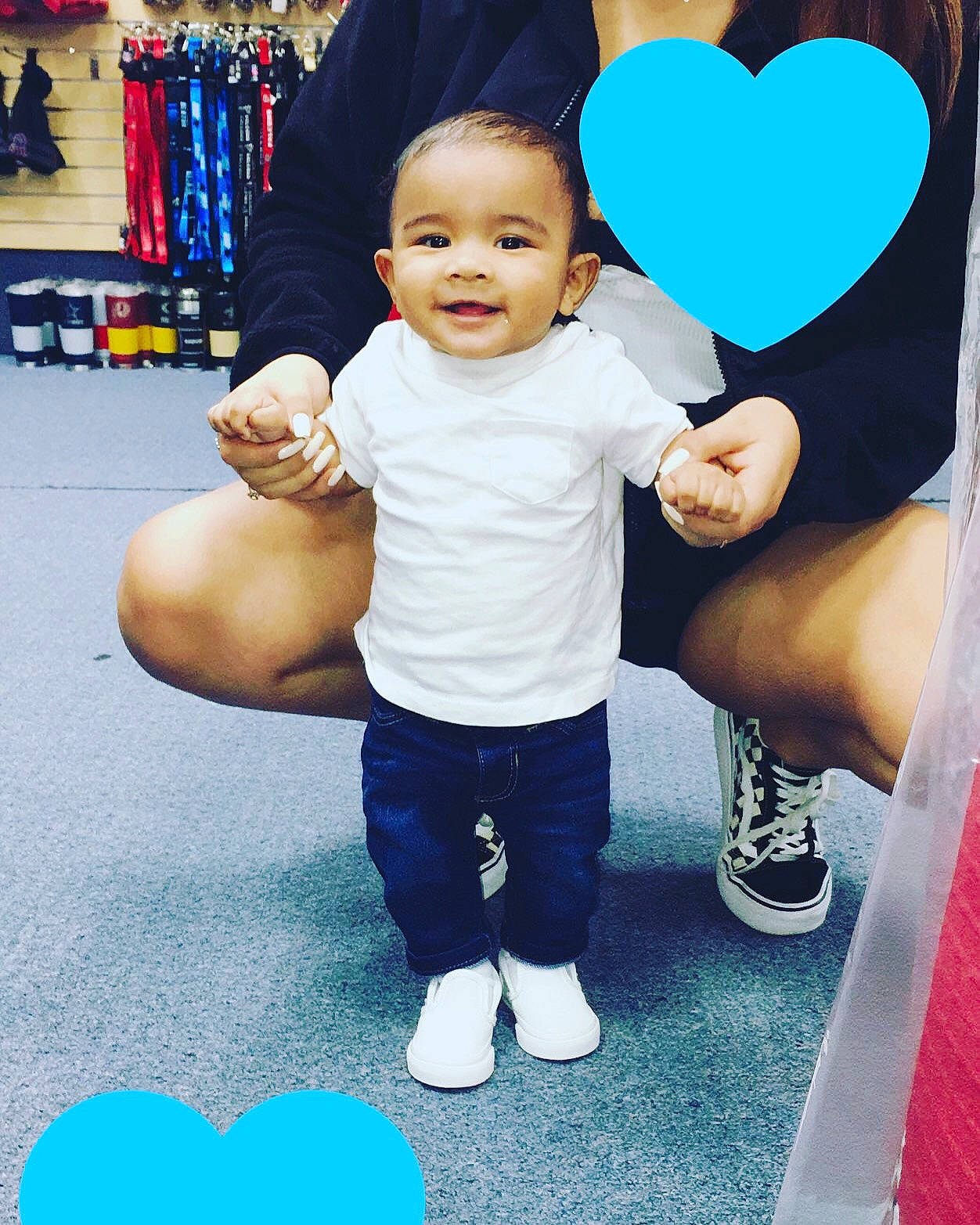 Jiovanni is registered to the contest to win money with this photo: arm, baby, black_hair, child, daughter, ear, face, family, gesture, happy, head, love, people, person, play, skin, smile, snapshot, t_shirt, toddler