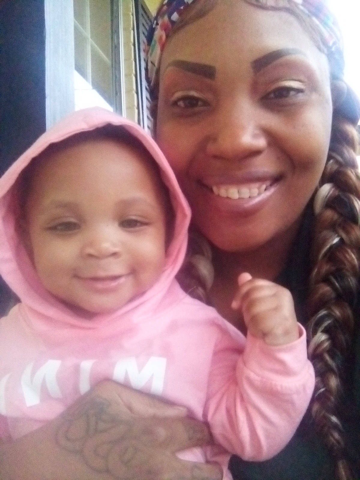 Zyanna is registered to the contest to win money with this photo: child, cool, eye, eyebrow, face, facial_expression, finger, fun, gesture, hand, happy, head, interaction, joy, lip, mouth, nose, organ, person, skin