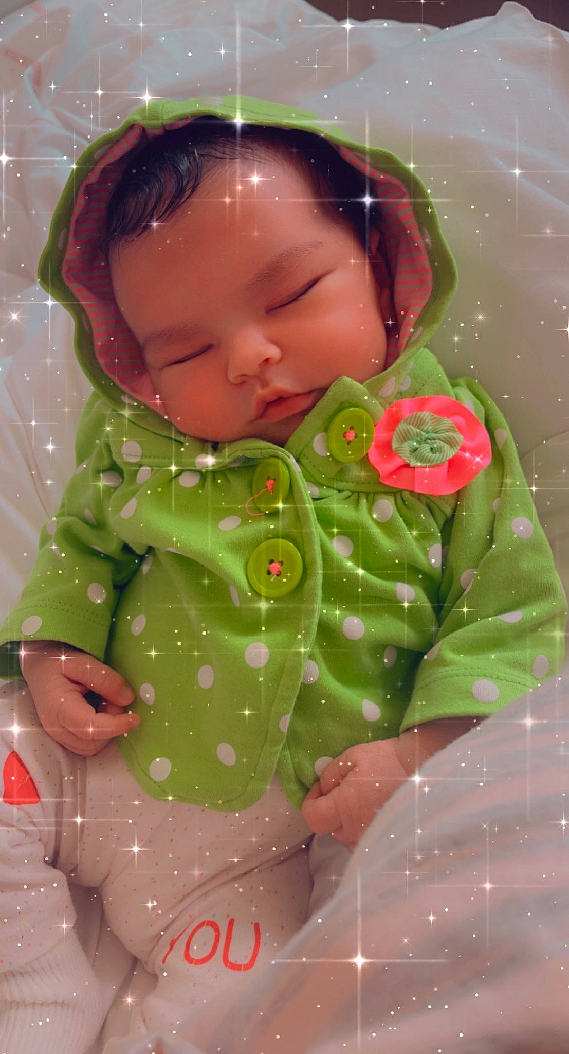 Mariem participe au concours pour gagner de l'argent avec cette photo : baby, baby_products, baby_toddler_clothing, beauty, cheek, child, clothing, comfort, face, happy, head, linens, pattern, peach, person, pink, skin, sleeve, terrestrial_plant, textile