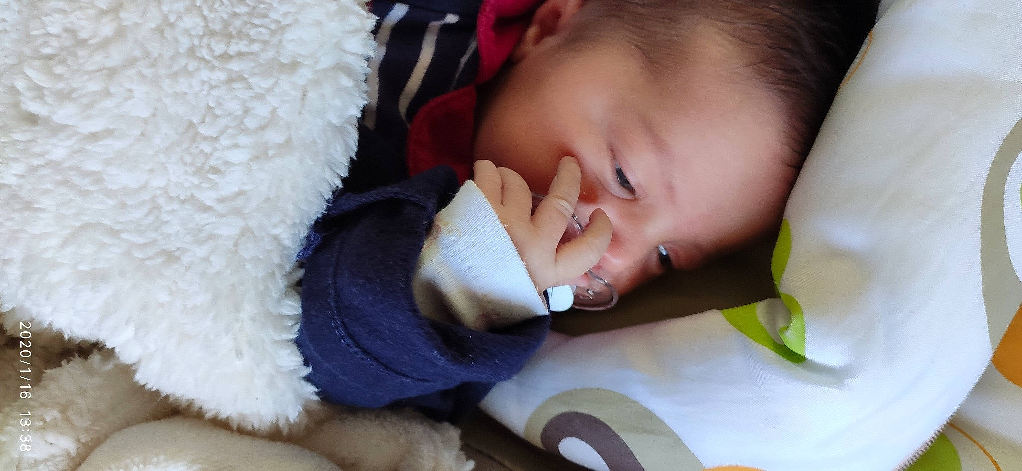 Rosalya participe au concours pour gagner de l'argent avec cette photo : baby, baby_sleeping, bedtime, cheek, child, nap, nose, person, skin, sleep, toddler