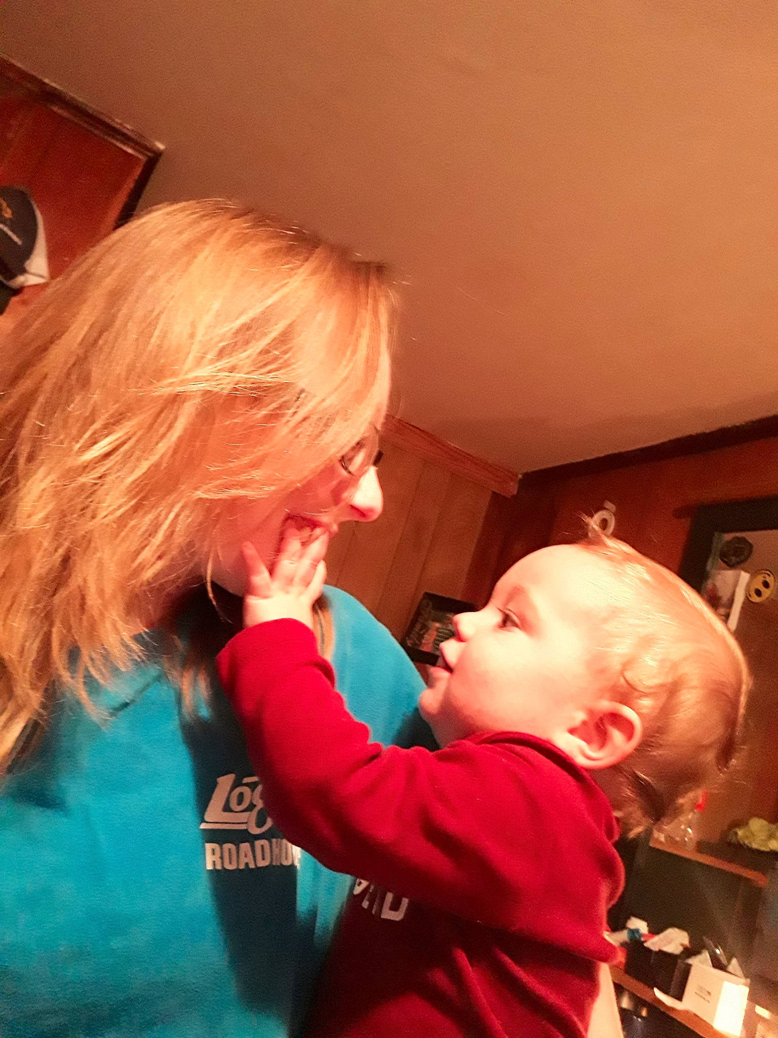 Aires is registered to the contest to win money with this photo: child, ear, fun, mouth, person, toddler