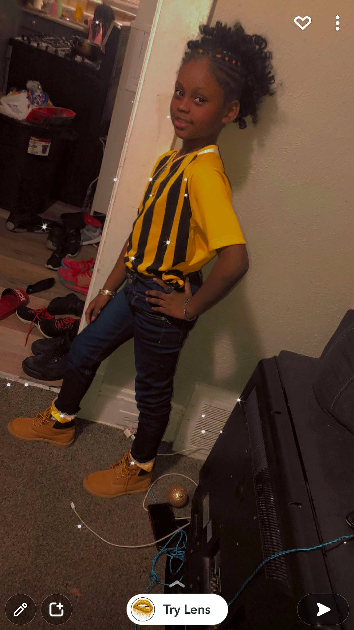 Azaryana is registered to the contest to win money with this photo: audio_equipment, black_hair, cool, electric_blue, entertainment, event, eyewear, fashion_design, footwear, human_leg, jheri_curl, joint, knee, leg, person, shoe, sneakers, sportswear, standing, thigh