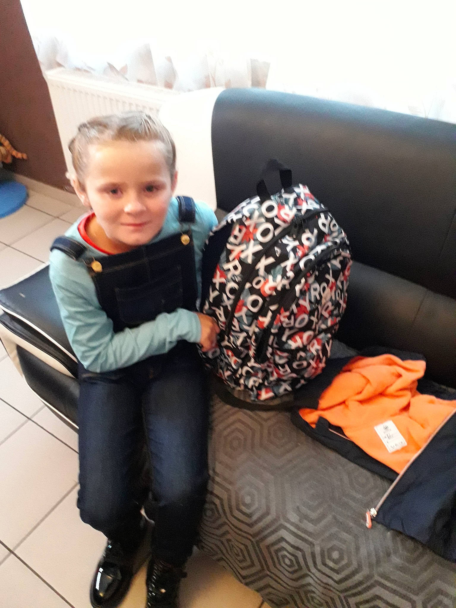 Tahinis a rejoint le concours — aidez-le/la à gagner de superbes lots ! bean_bag, car_seat, child, furniture, inflatable, joy, person, sitting, toddler, vacation