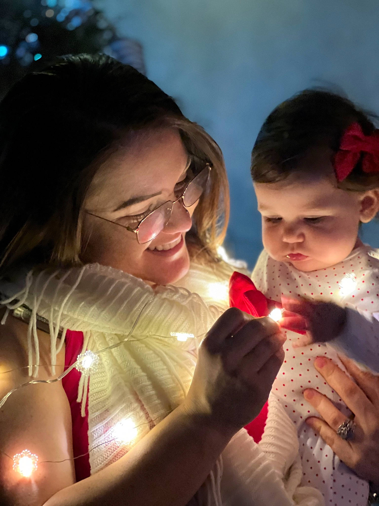 Izabelle is registered to the contest to win money with this photo: ceremony, child, event, eyewear, flash_photography, fun, gesture, glass, hand, happy, jewellery, joy, light, love, nail, necklace, person, sitting, smile, toddler