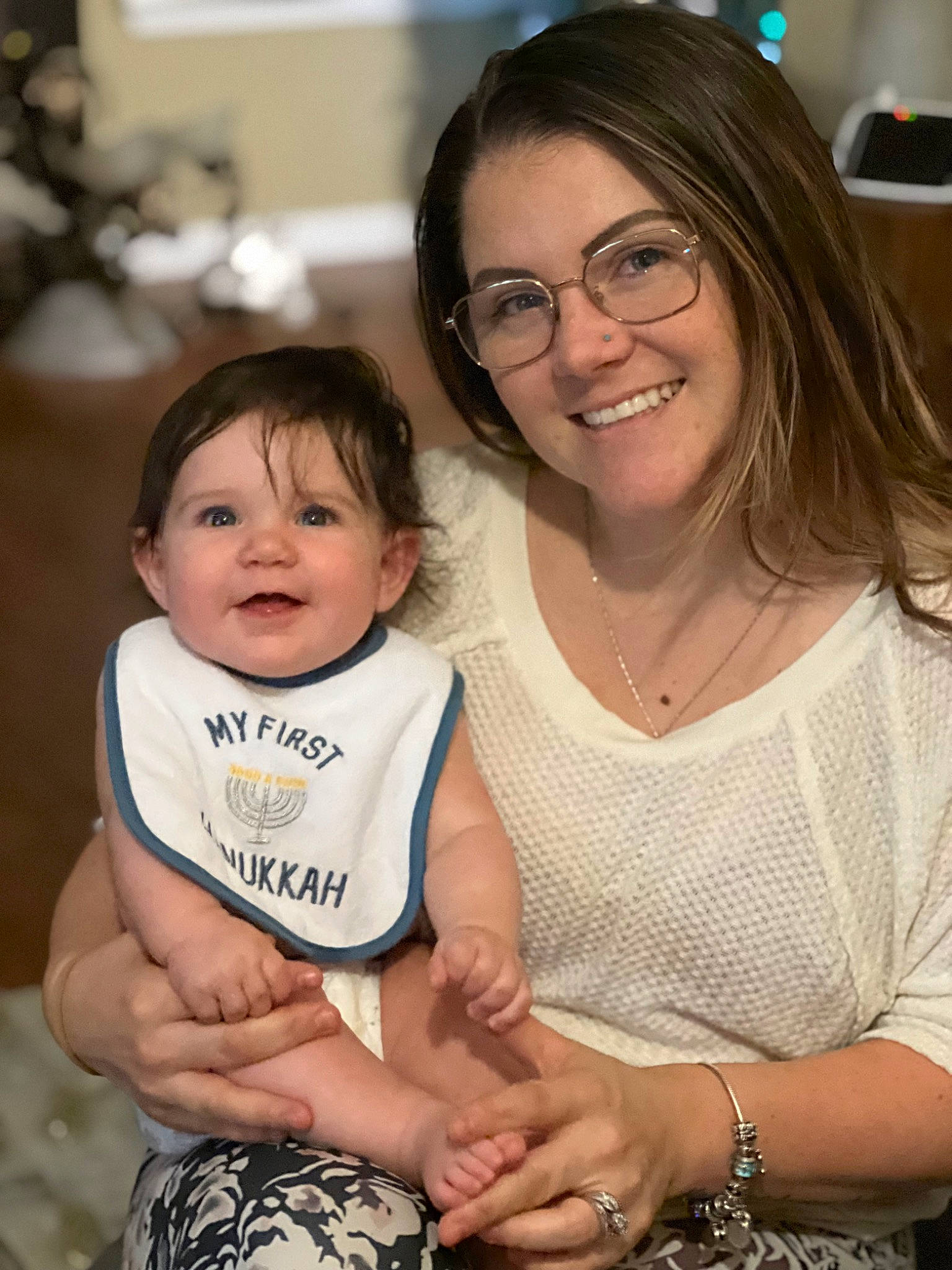 Izabelle is registered to the contest to win money with this photo: baby_toddler_clothing, cheek, eyewear, face, fun, gesture, glasses, hair, hairstyle, happy, head, iris, joy, mammal, people, person, photograph, skin, smile, toddler