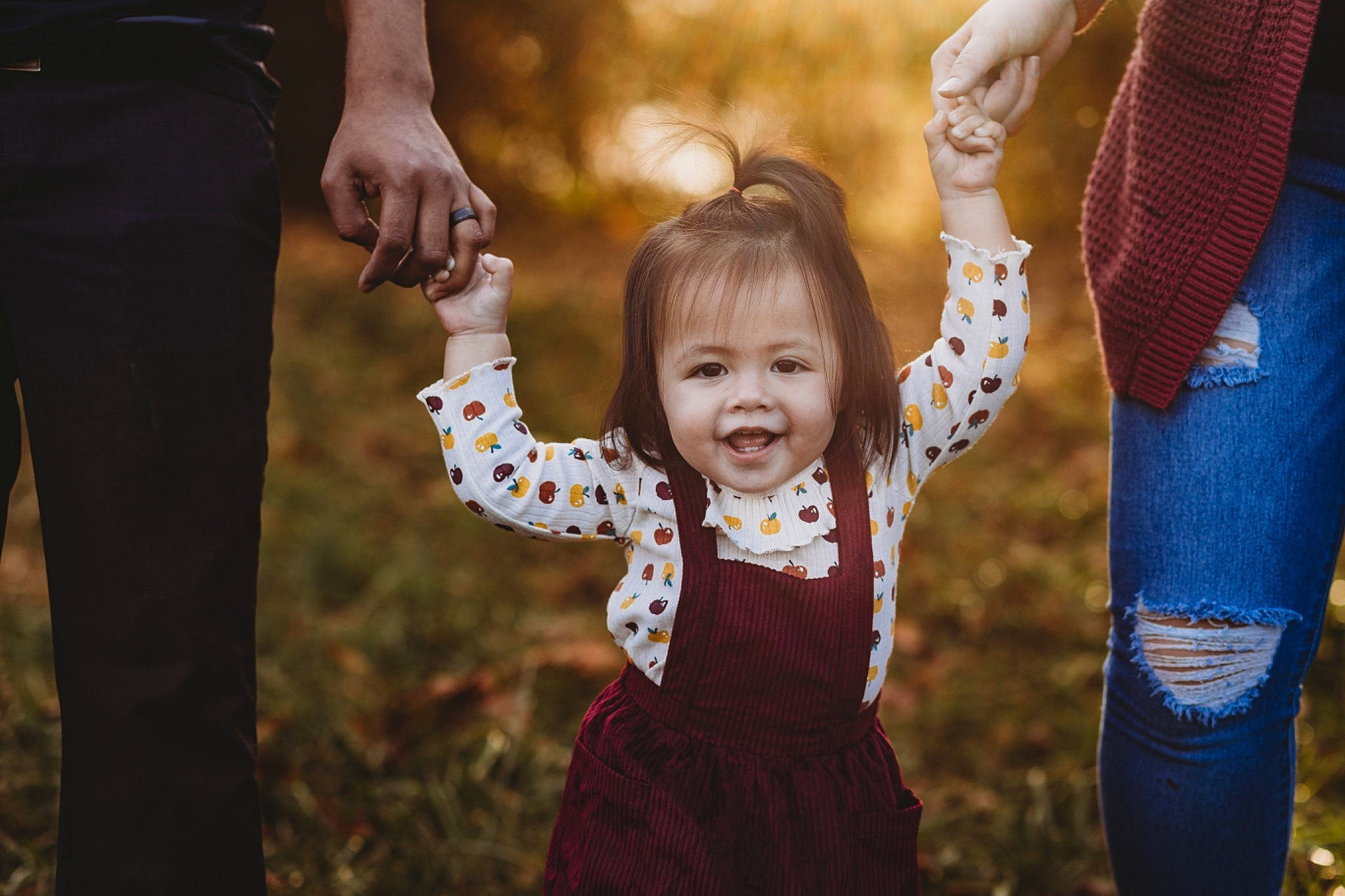 Amalia is registered to the contest to win money with this photo: baby, blond, child, event, eye, face, flash_photography, friendship, fun, gesture, grass, grass_family, happy, interaction, joy, leaf, leisure, people_in_nature, person, smile