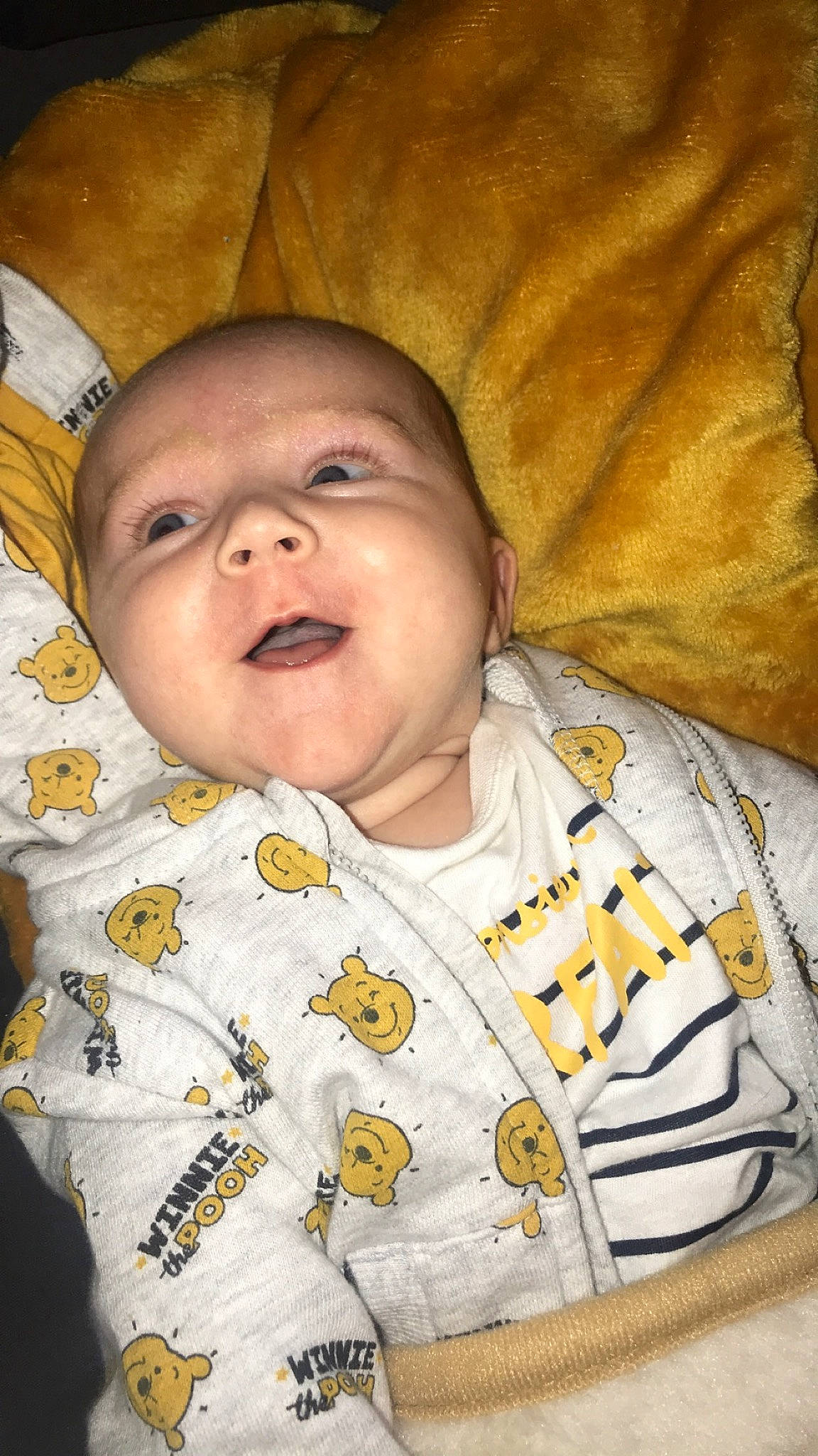 Dawson participe au concours pour gagner de l'argent avec cette photo : baby, cheek, child, face, facial_expression, head, laugh, lip, mouth, nose, person, skin, smile, toddler