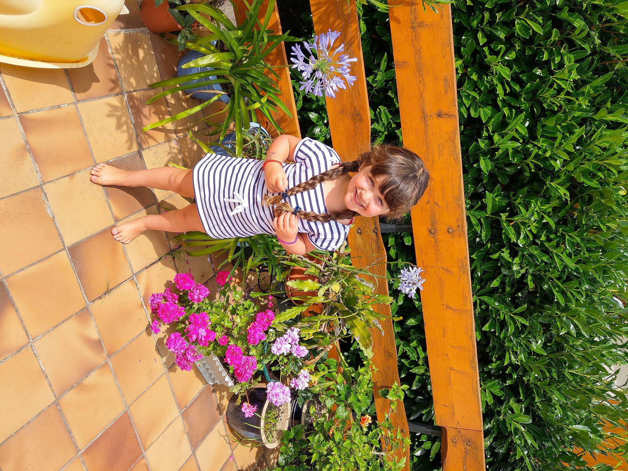 Eva a rejoint le concours — aidez-le/la à gagner de superbes lots ! floral_design, floristry, flower, flowerpot, garden, joy, person, plant