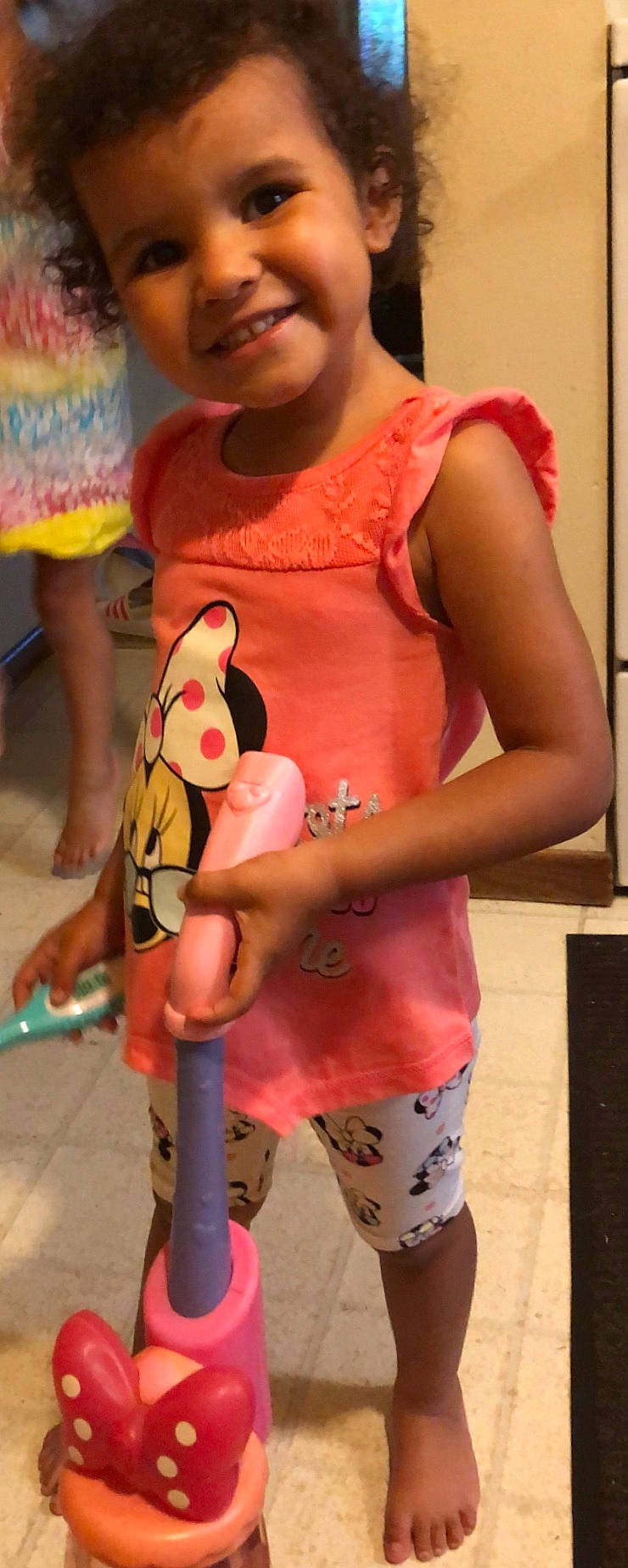 Royalty is registered to the contest to win money with this photo: abdomen, arm, child, human_leg, joint, joy, knee, leg, neck, person, pink, play, shoulder, smile, thigh, toddler