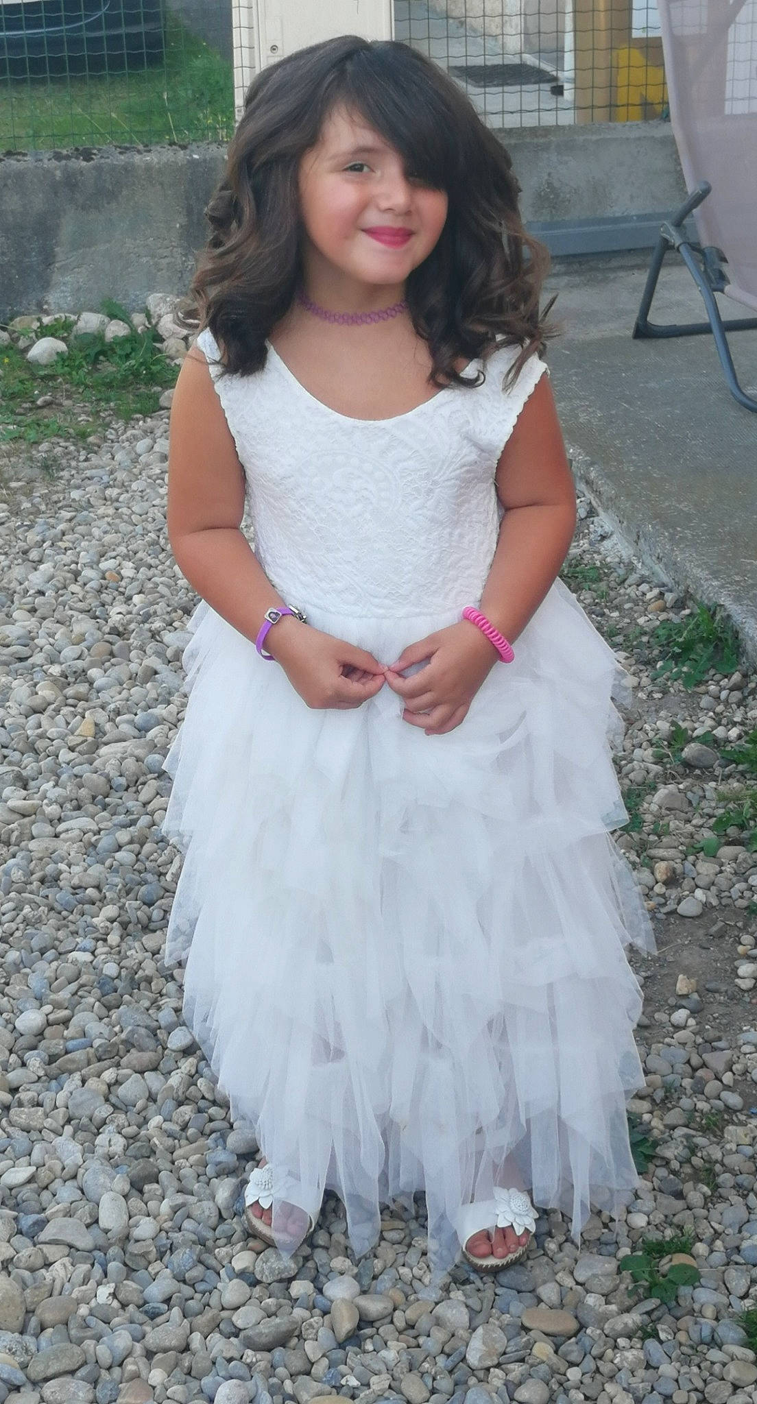 Kailly a rejoint le concours — aidez-le/la à gagner de superbes lots ! bridal_clothing, bridal_party_dress, child, child_model, clothing, costume, dress, fashion_accessory, flower_girl, formal_wear, gown, joy, lady, long_hair, person, pink, smile, textile, toddler, wedding_dress