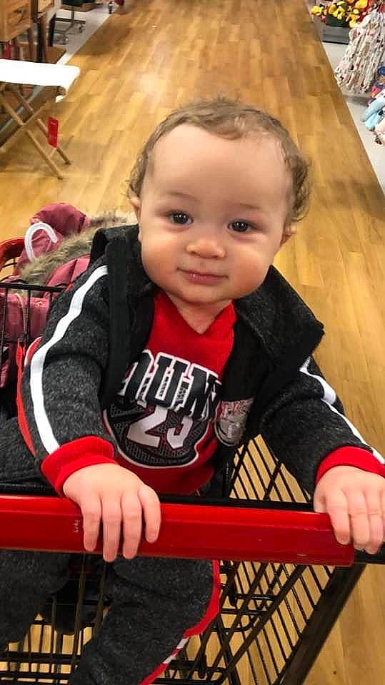 Kingston is registered to the contest to win money with this photo: baby, baby_carriage, baby_products, baby_toddler_clothing, beauty, cheek, child, flooring, fun, happy, person, product, shopping_cart, sitting, skin, sleeve, smile, t_shirt, toddler, wood