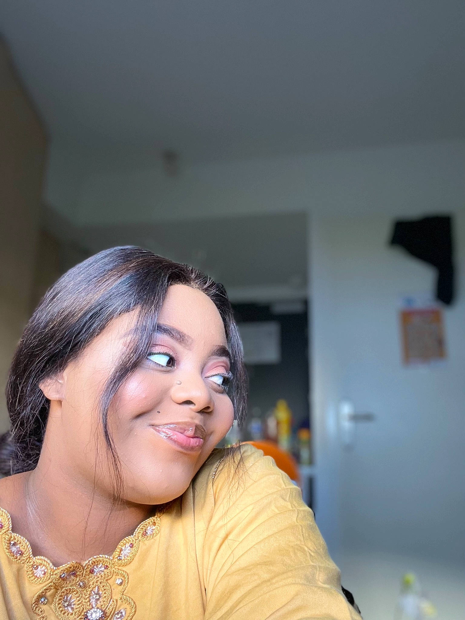 Kayden participe au concours pour gagner de l'argent avec cette photo : black_hair, brown_hair, chin, earrings, event, eyebrow, eyelash, fashion_design, flash_photography, fun, happy, iris, jewellery, joy, laugh, lip, long_hair, magenta, makeover, necklace