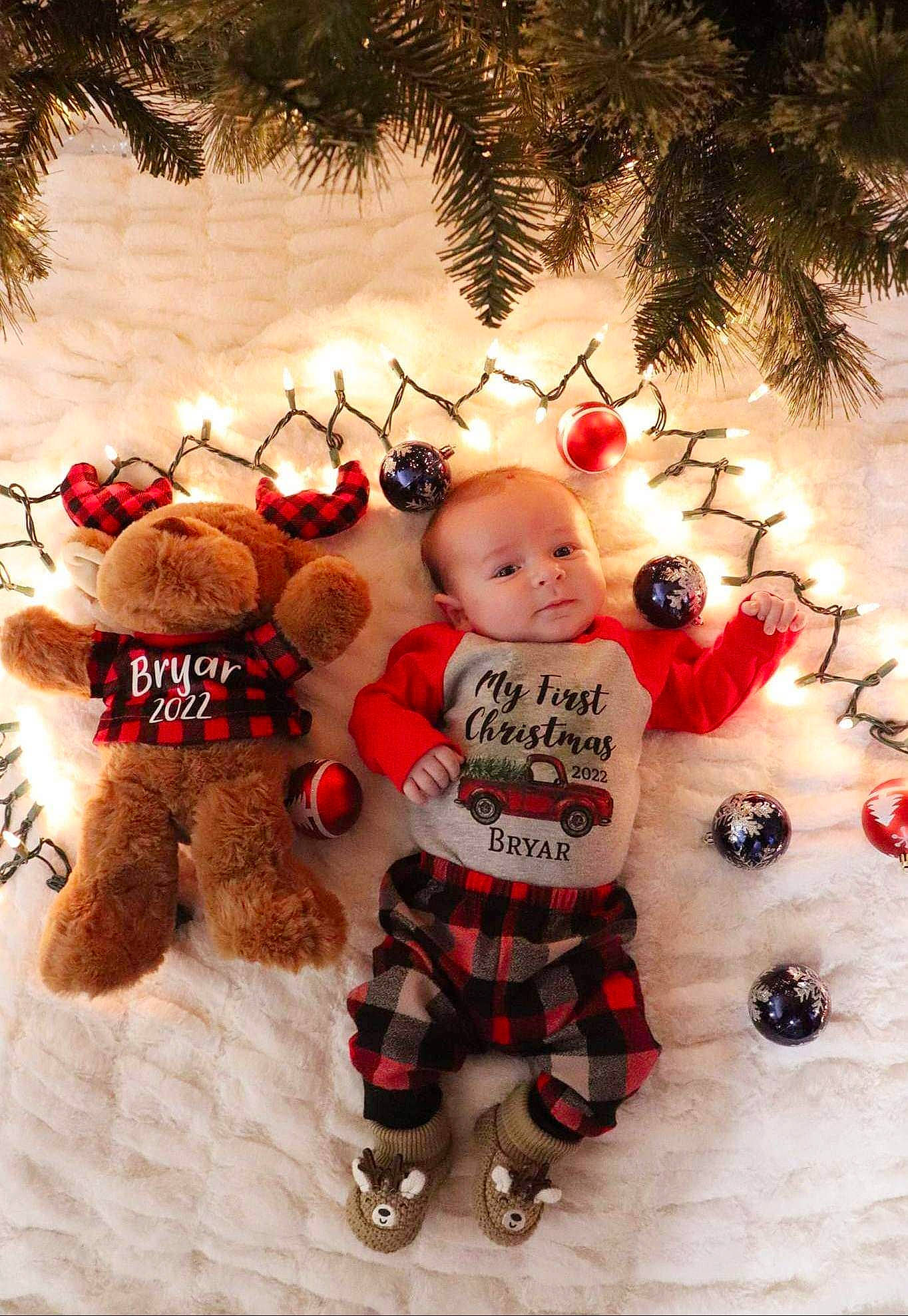 Bryar joined the competition — help win amazing prizes! art, christmas, christmas_decoration, christmas_eve, christmas_ornament, conifer, event, fictional_character, freezing, fur, happy, holiday, holiday_ornament, mammal, ornament, person, stuffed_toy, toy, twig, vertebrate