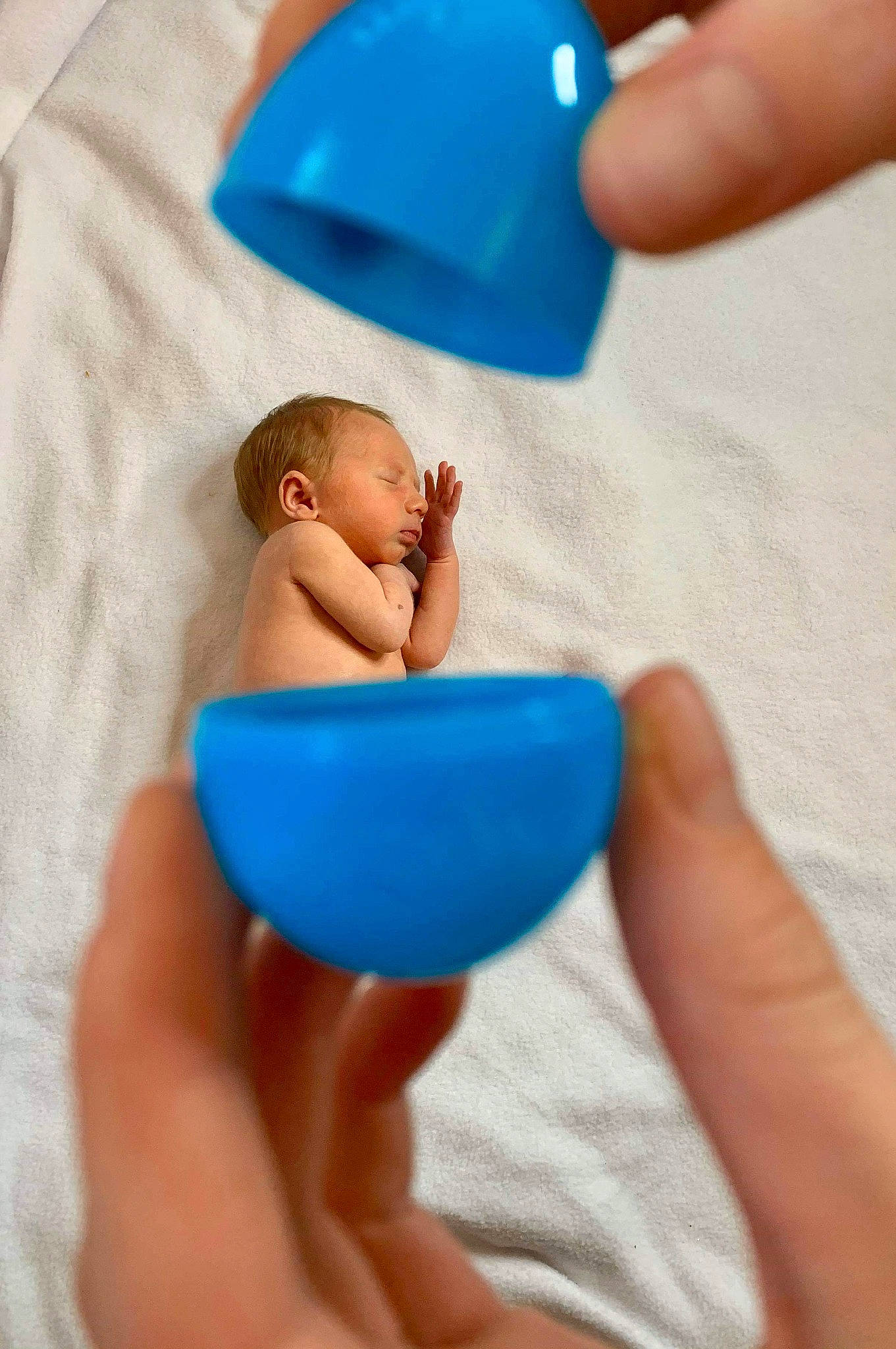 Konner is registered to the contest to win money with this photo: baby, child, finger, hand, person, play, toddler, vacation