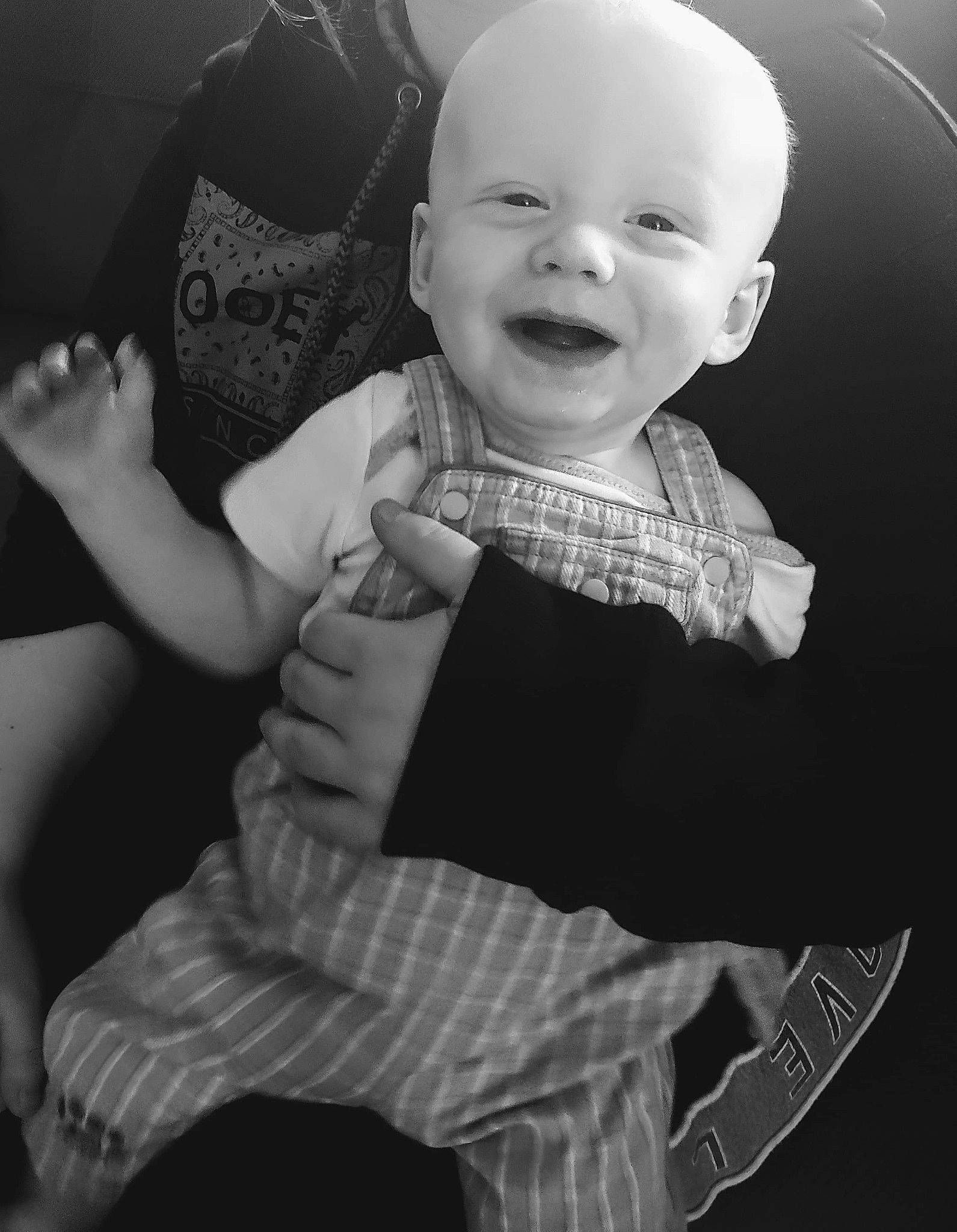 Xzavion is registered to the contest to win money with this photo: baby, black, black_and_white, cheek, child, eye, facial_expression, fun, hand, head, monochrome, monochrome_photography, mouth, person, photograph, photography, smile, snapshot, stock_photography, toddler