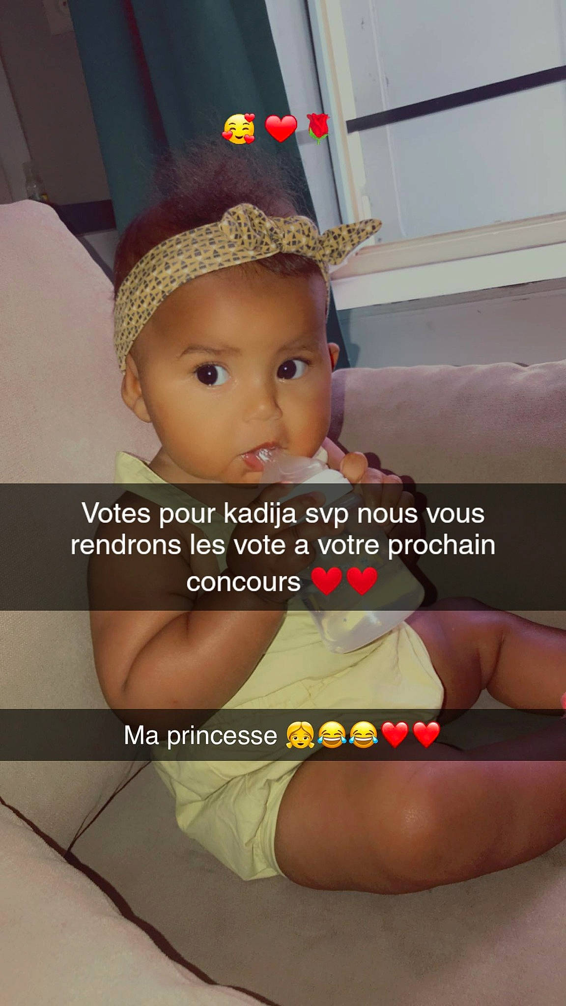 Kadija a rejoint le concours — aidez-le/la à gagner de superbes lots ! arm, baby, cap, child, eye, facial_expression, finger, font, fun, hairstyle, hand, happy, human, human_body, mammal, organ, product, skin, thigh, toddler