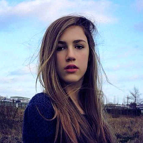 Manuela participe au concours pour gagner de l'argent avec cette photo :