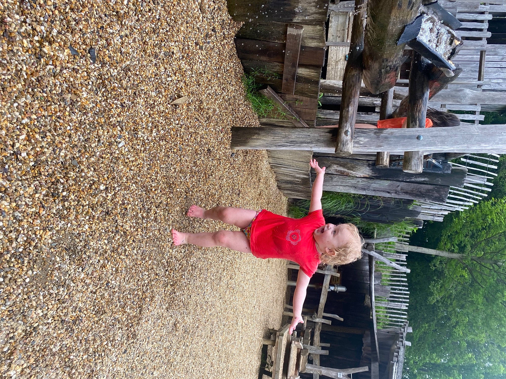 Livia-alabama a rejoint le concours — aidez-le/la à gagner de superbes lots ! adventure, concrete, fun, grass, landscape, leisure, people_in_nature, person, plant, recreation, shadow, soil, tire, toddler, tree, wall, wheel, wood