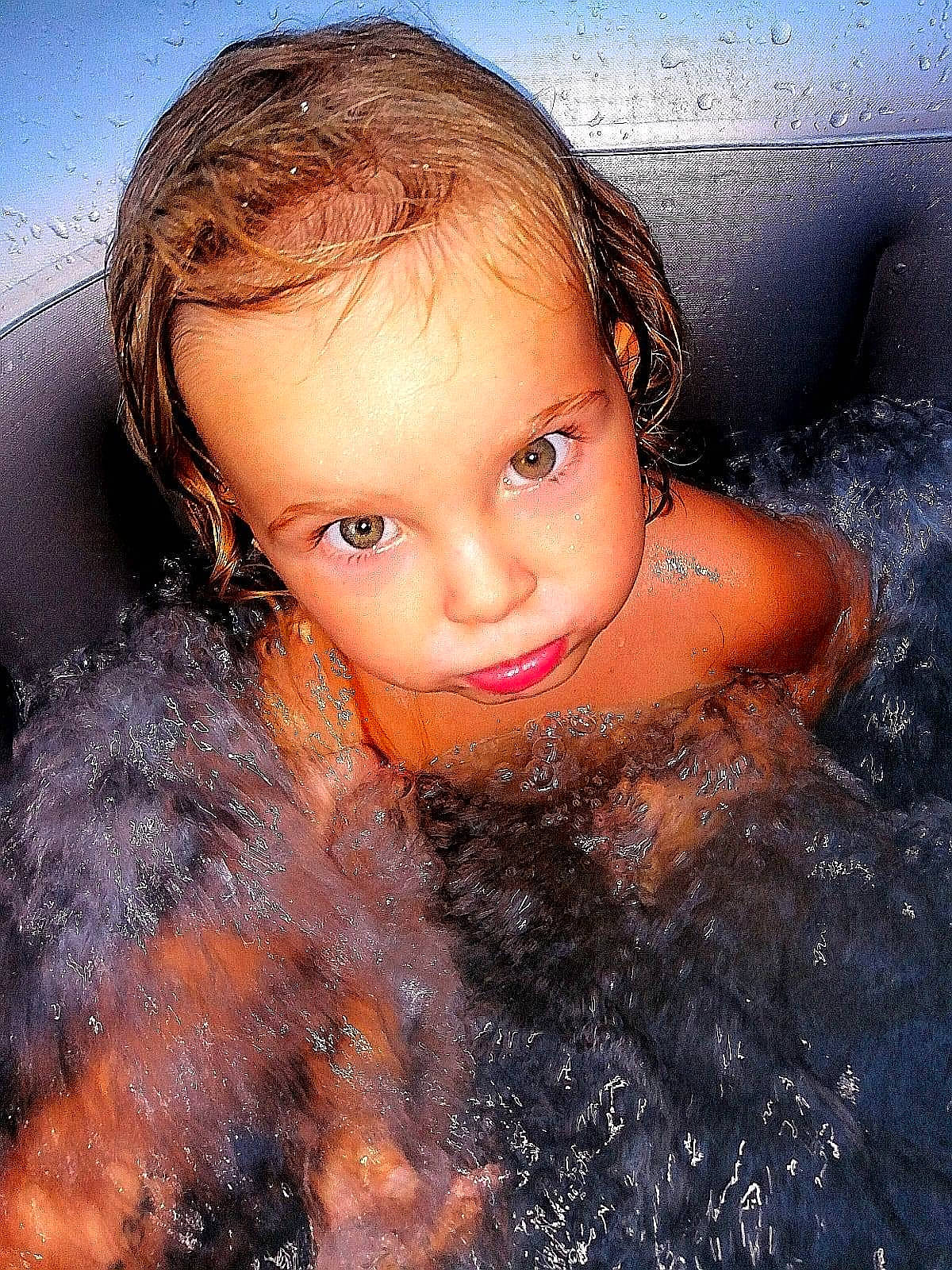 Nayana participe au concours pour gagner de l'argent avec cette photo : bathing, beauty, black_hair, child, eye, eyebrow, face, forehead, fun, hair, hairstyle, head, iris, lip, long_hair, nose, person, photography, skin, smile