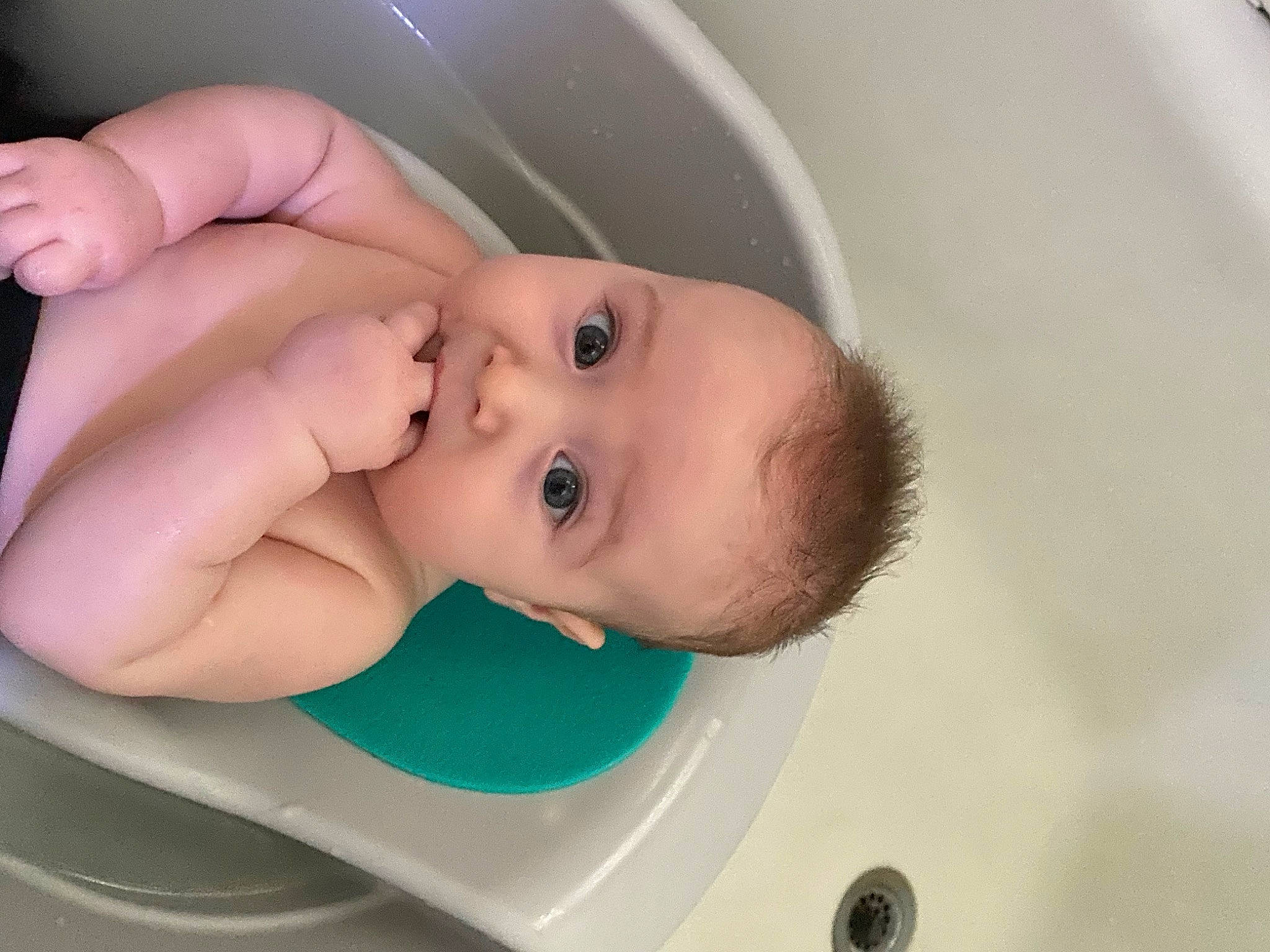 Azrael is registered to the contest to win money with this photo: baby, baby_bathing, bathing, cheek, chest, ear, eyebrow, eyelash, finger, gesture, hand, happy, head, iris, lip, mouth, nail, nose, person, skin
