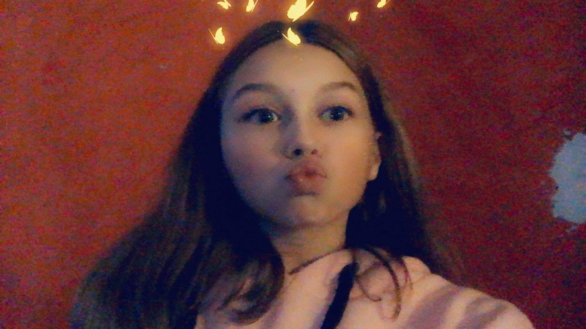 Jessica participe au concours pour gagner de l'argent avec cette photo : beauty, black_hair, brown_hair, cheek, chin, eyebrow, face, forehead, hair, head, jaw, lady, lip, long_hair, mouth, neck, nose, person, portrait