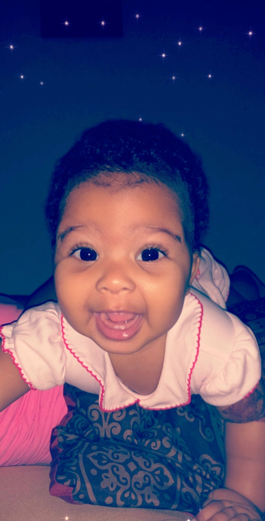 Armoni is registered to the contest to win money with this photo: baby, beauty, blue, cheek, child, chin, eye, eyebrow, face, facial_expression, forehead, fun, hair, head, lip, nose, person, pink, skin, smile