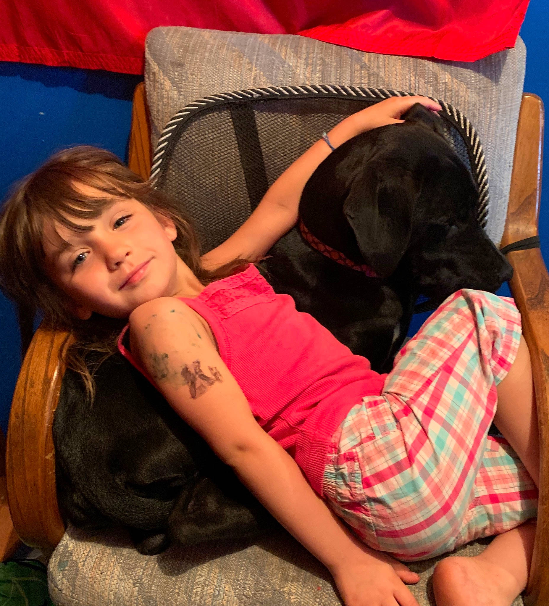 Sadie is registered to the contest to win money with this photo: black_hair, flesh, joy, leg, mouth, person, thigh