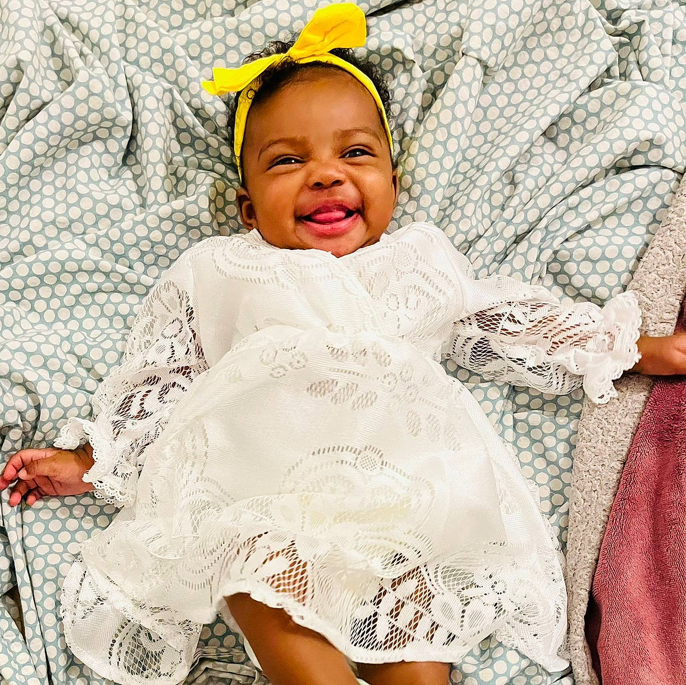 Luna participe au concours pour gagner de l'argent avec cette photo : baby, baby_sleeping, baby_toddler_clothing, cheek, child, comfort, eye, happy, head, headgear, linens, outerwear, pattern, person, pink, skin, sleeve, smile, textile, toddler