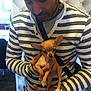 Tarzan participe au concours pour gagner de l'argent avec cette photo :