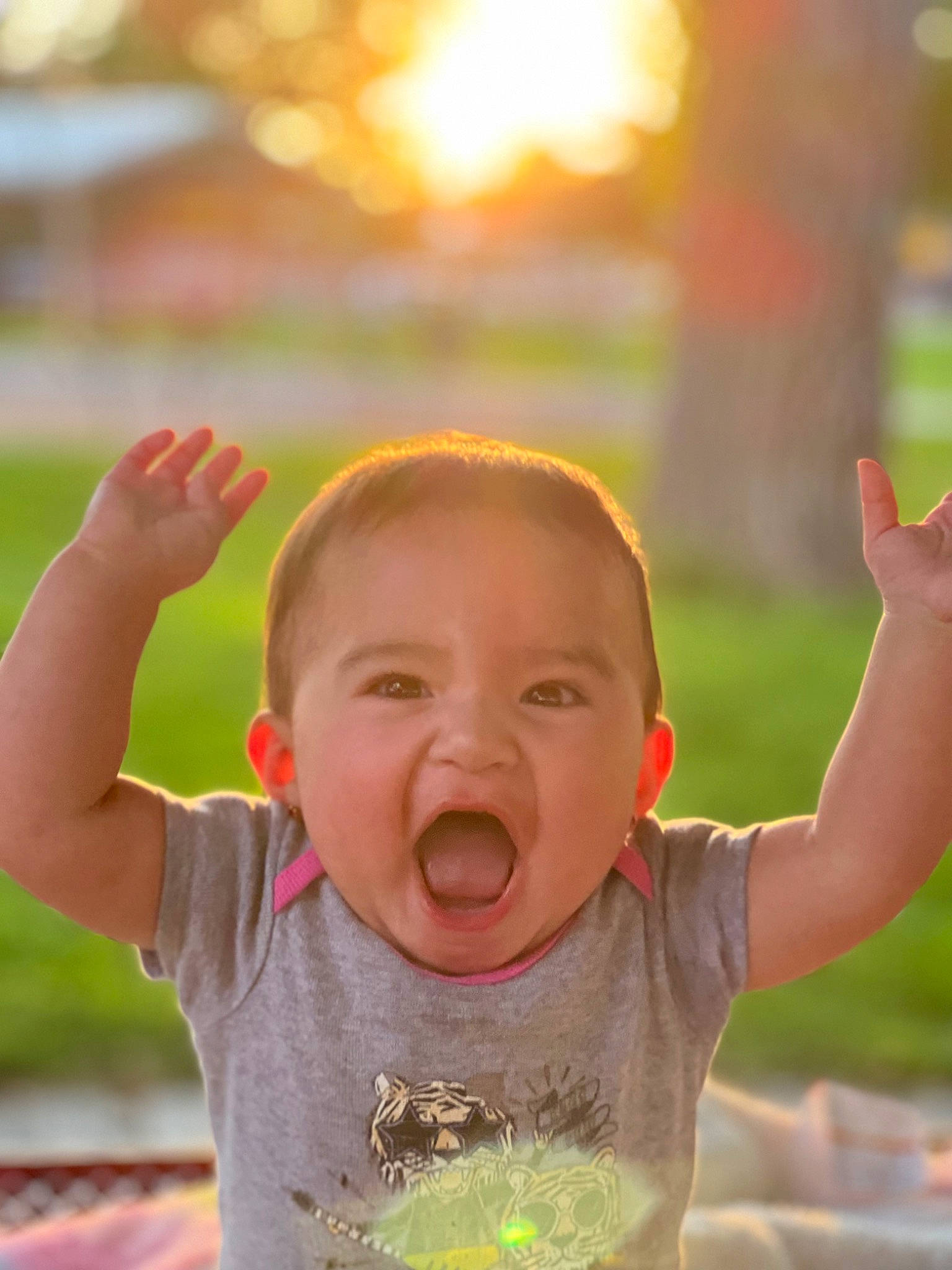 Daniella joined the competition — help win amazing prizes! cheek, chin, face, facial_expression, hairstyle, hand, happy, head, human, human_body, leaf, light, lip, nose, people_in_nature, person, photograph, shoulder, skin, sleeve