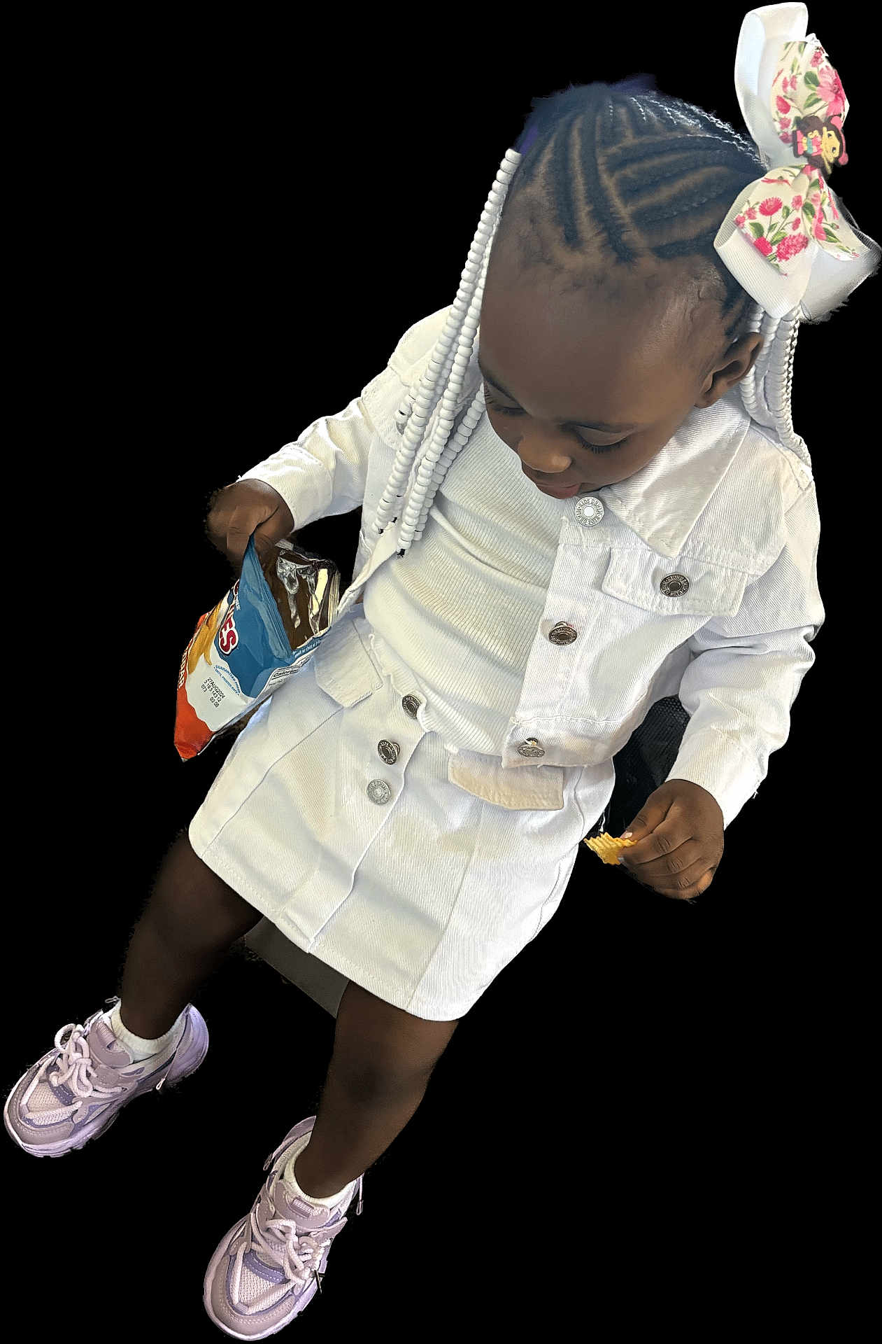 Corasia is registered to the contest to win money with this photo: accessories, bag, bodypart, child, clothing, coat, face, female, finger, footwear, girl, hand, handbag, hat, head, longsleeve, person, shoe, sleeve, sneaker